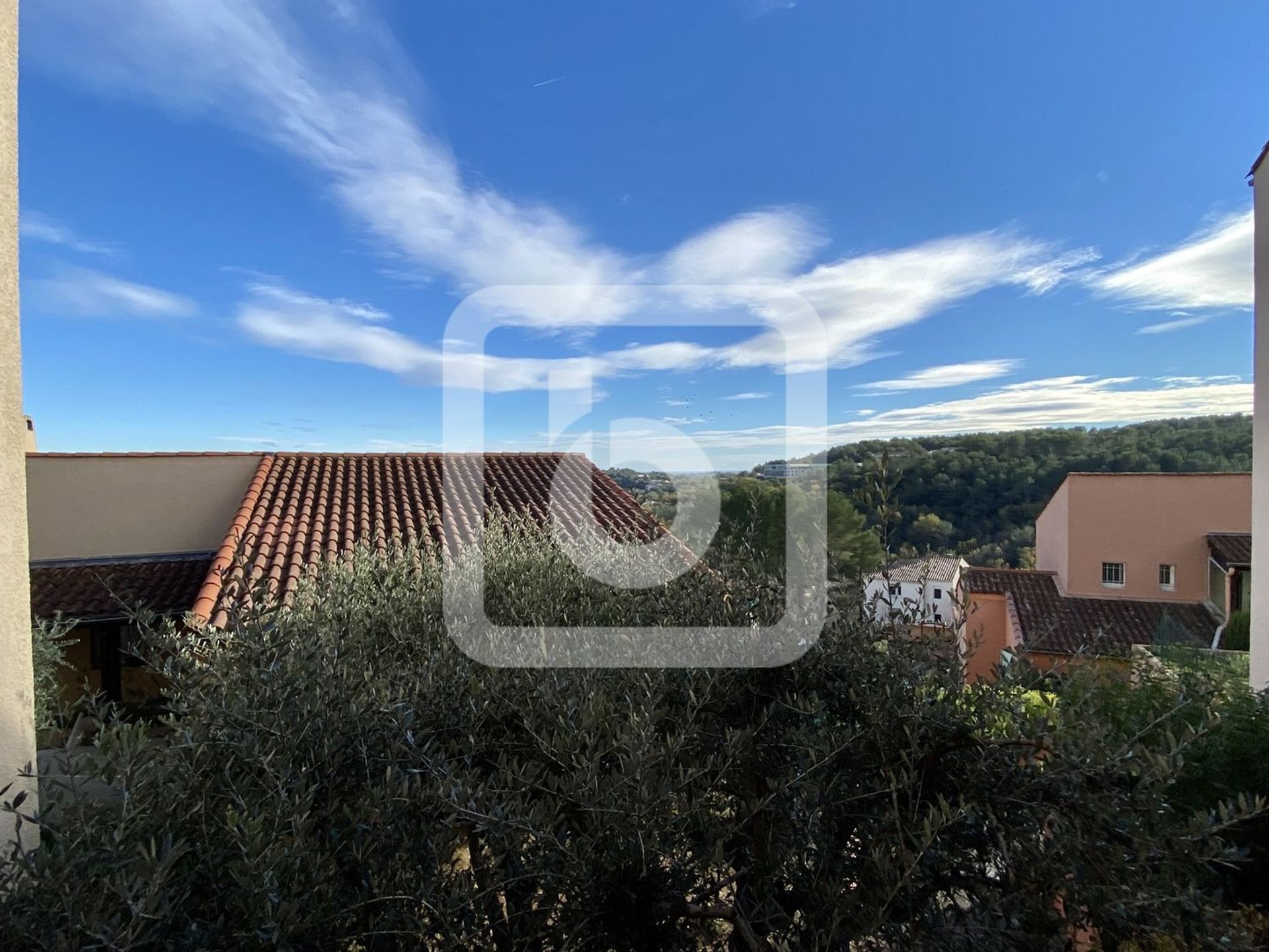 Condominio en Valbonne, Provence-Alpes-Côte d'Azur 10124091