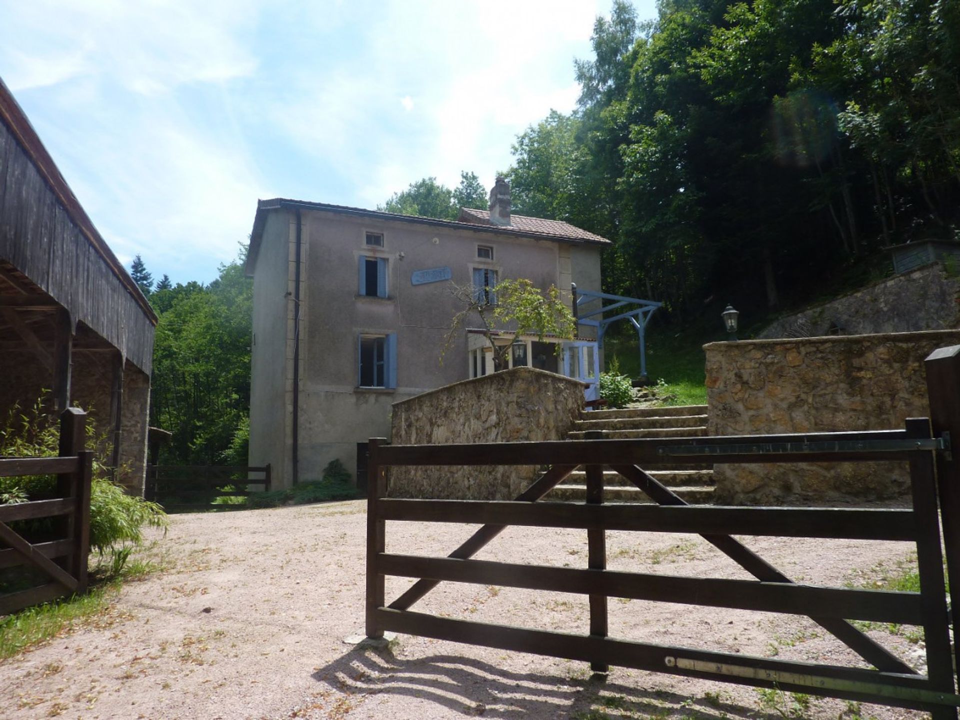 Другой в La Guillermie, Auvergne-Rhône-Alpes 10124386