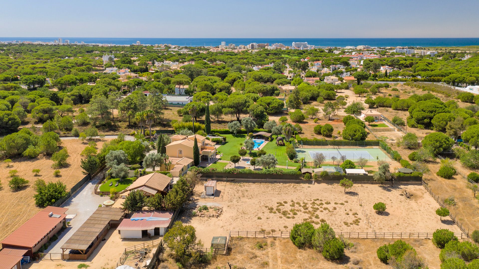 House in Quarteira, Faro 10124738