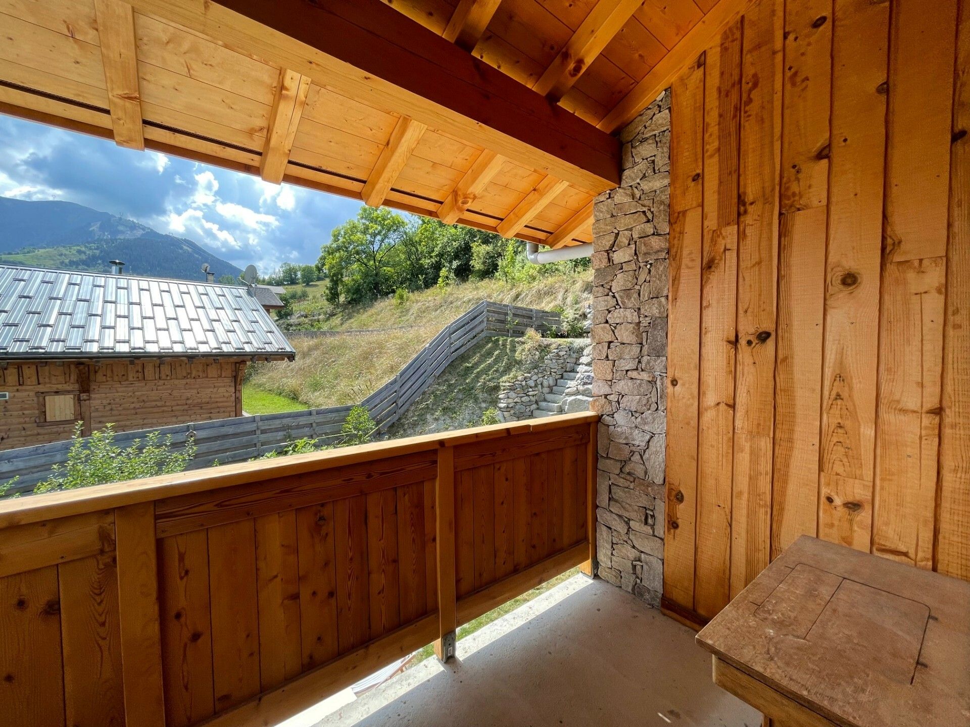 House in Les Belleville, Auvergne-Rhône-Alpes 10125053