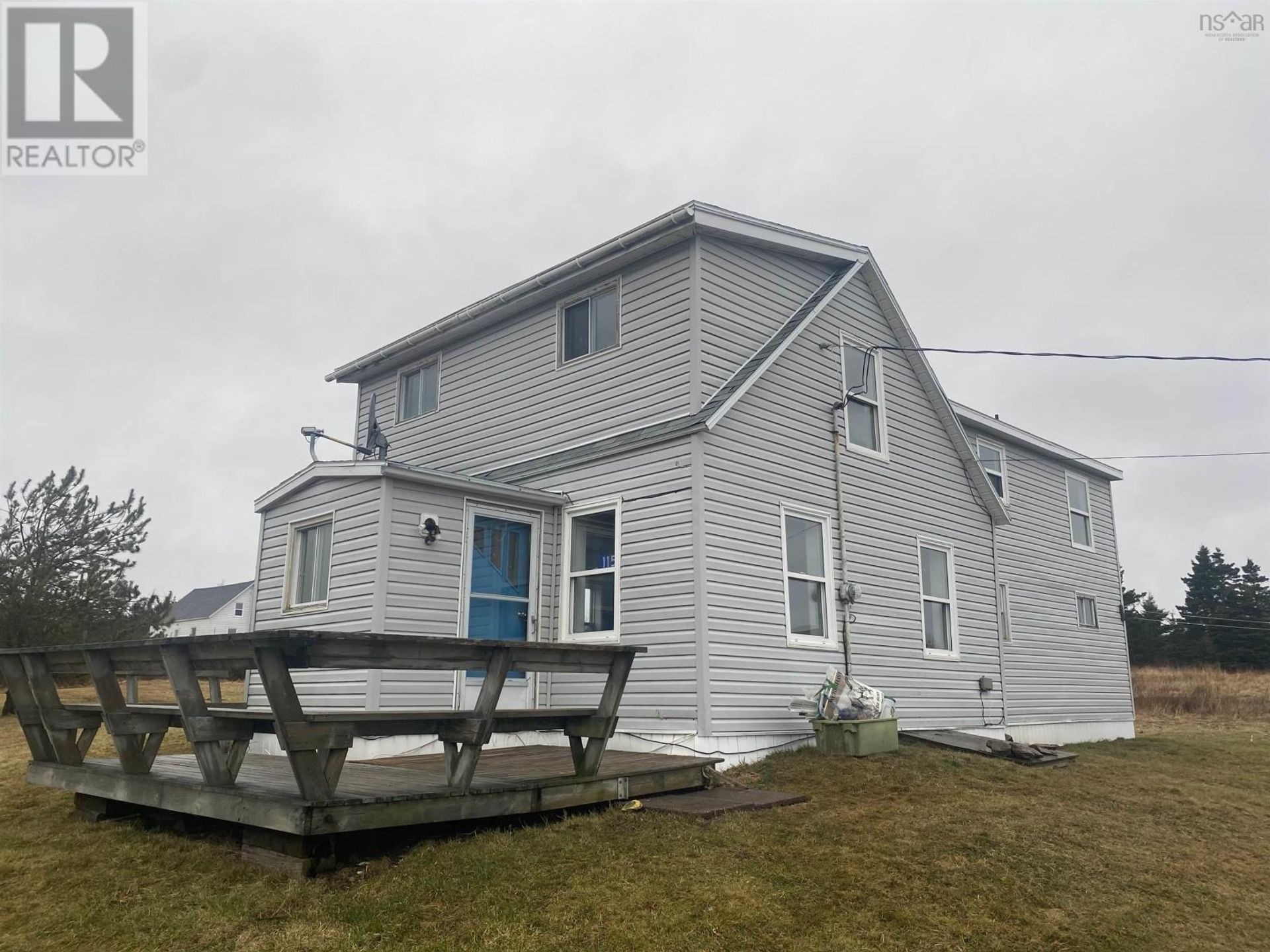 मकान में D'Escousse, Nova Scotia 10126897