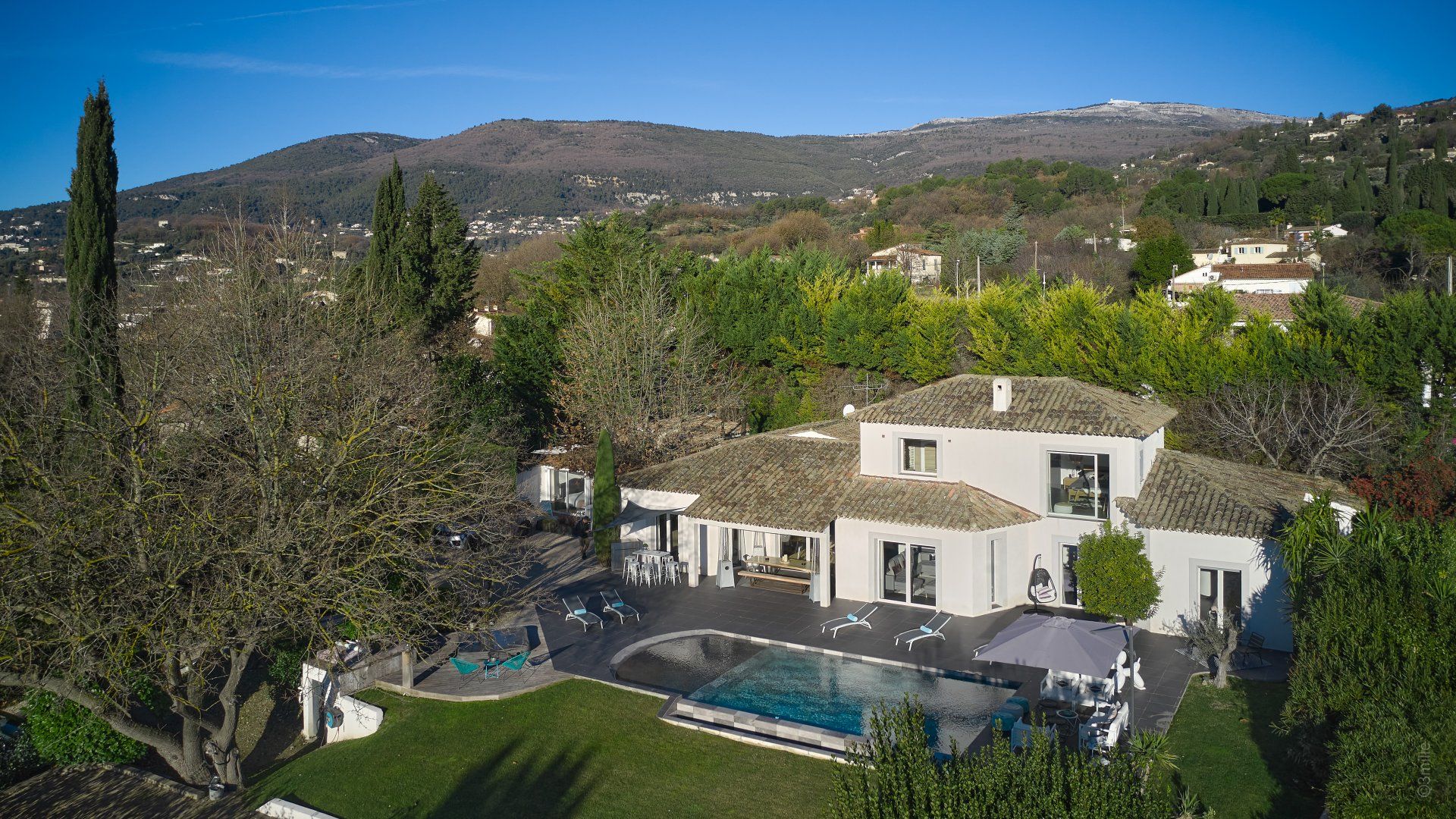 loger dans Châteauneuf-Grasse, Provence-Alpes-Côte d'Azur 10126971