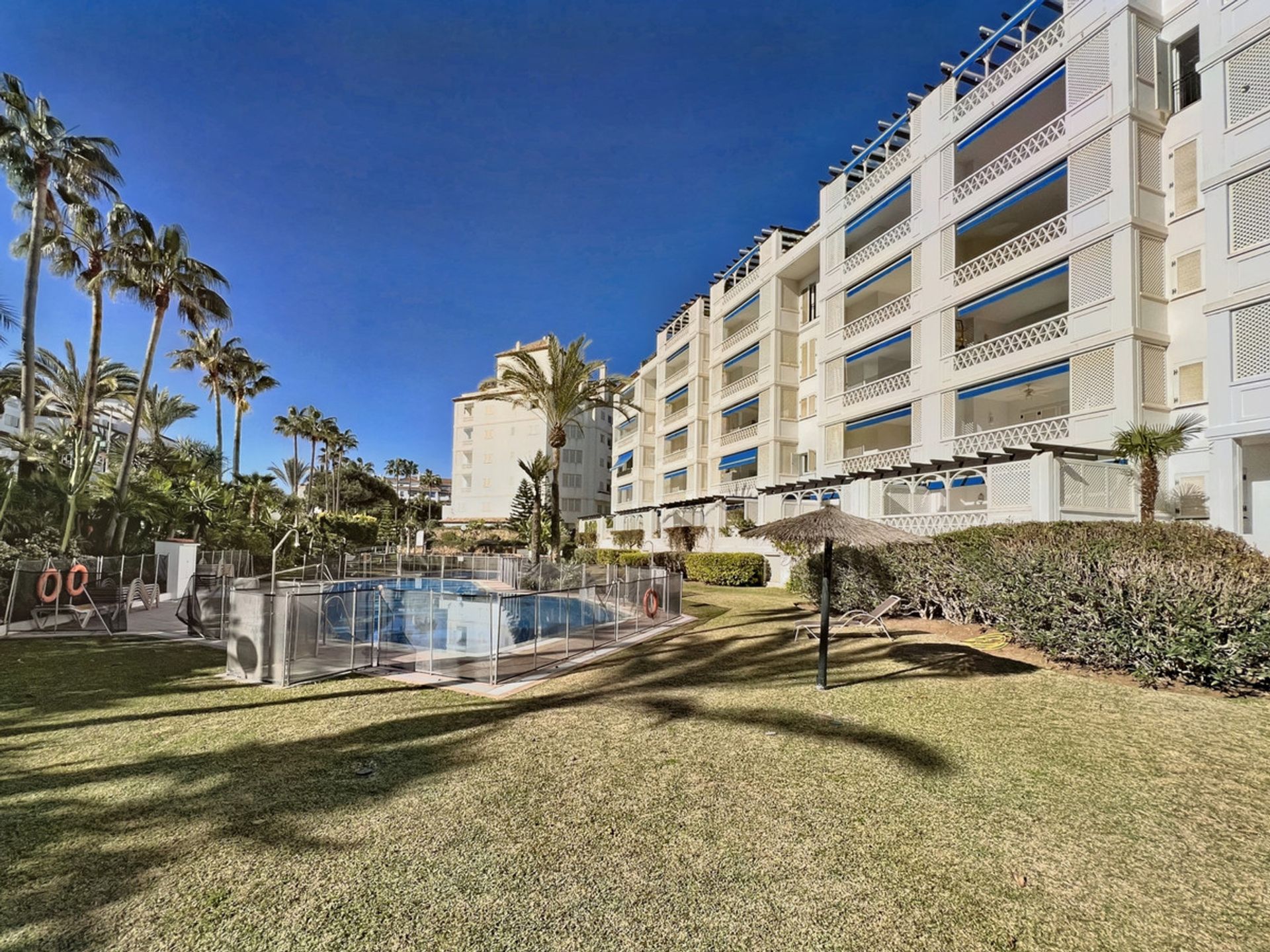 Condominium dans Marbella, Andalusia 10127430