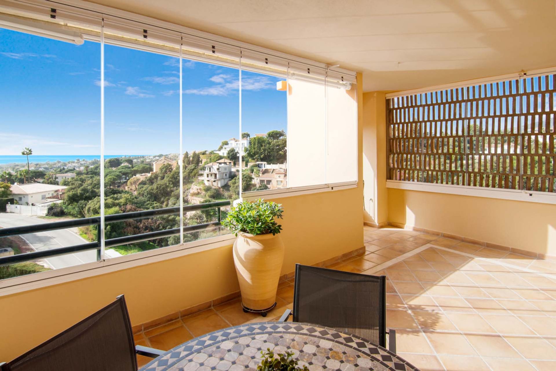 Condominium in Marbella, Andalucía 10127456