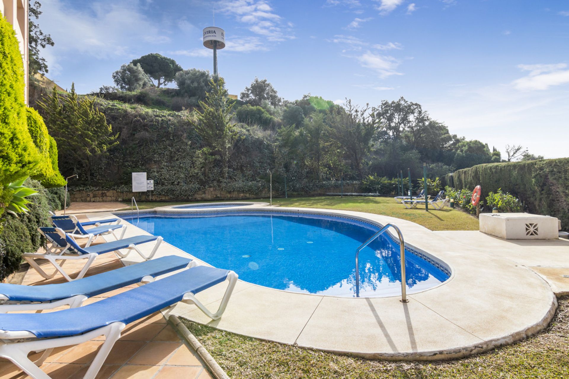 Condominium in Marbella, Andalucía 10127456