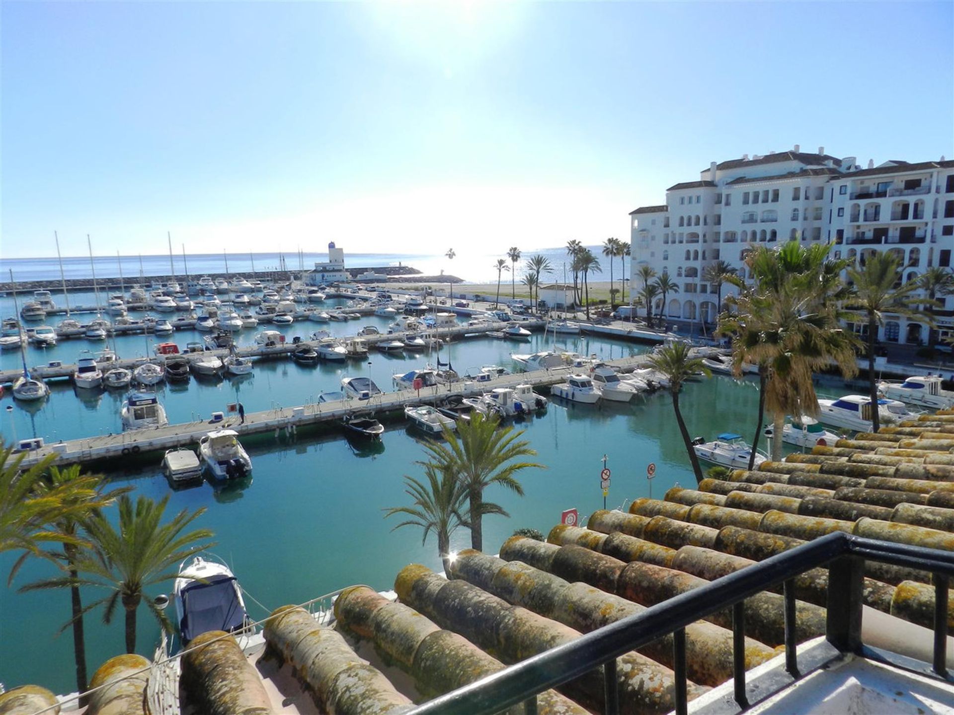 casa no Puerto de la Duquesa, Andalusia 10127492