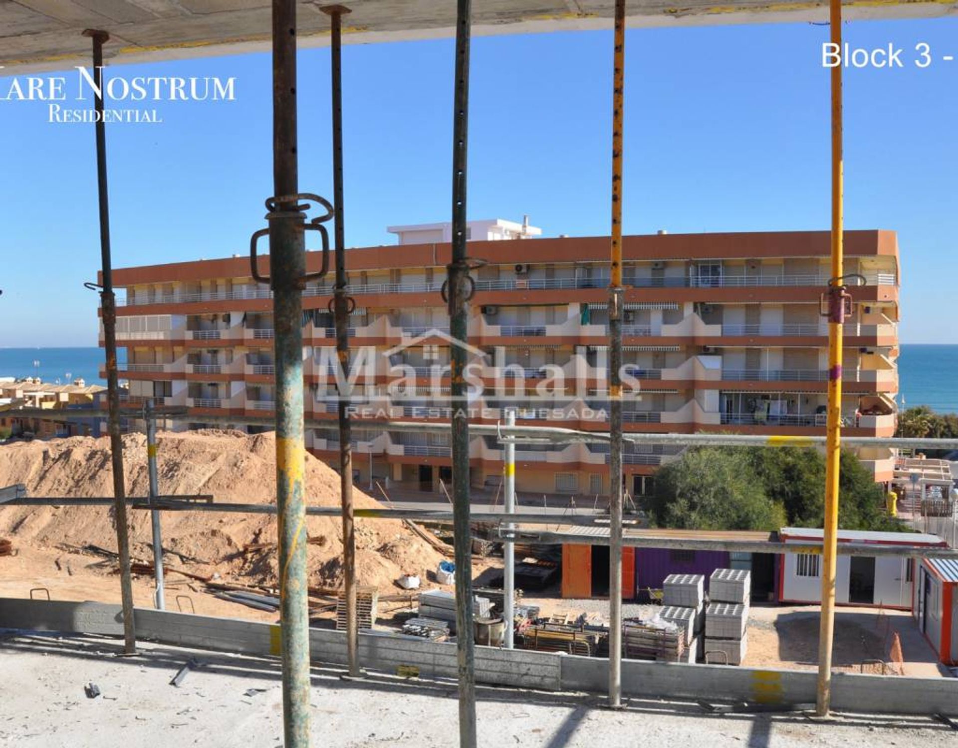 Condominium in Guardamar del Segura, Valencian Community 10128011