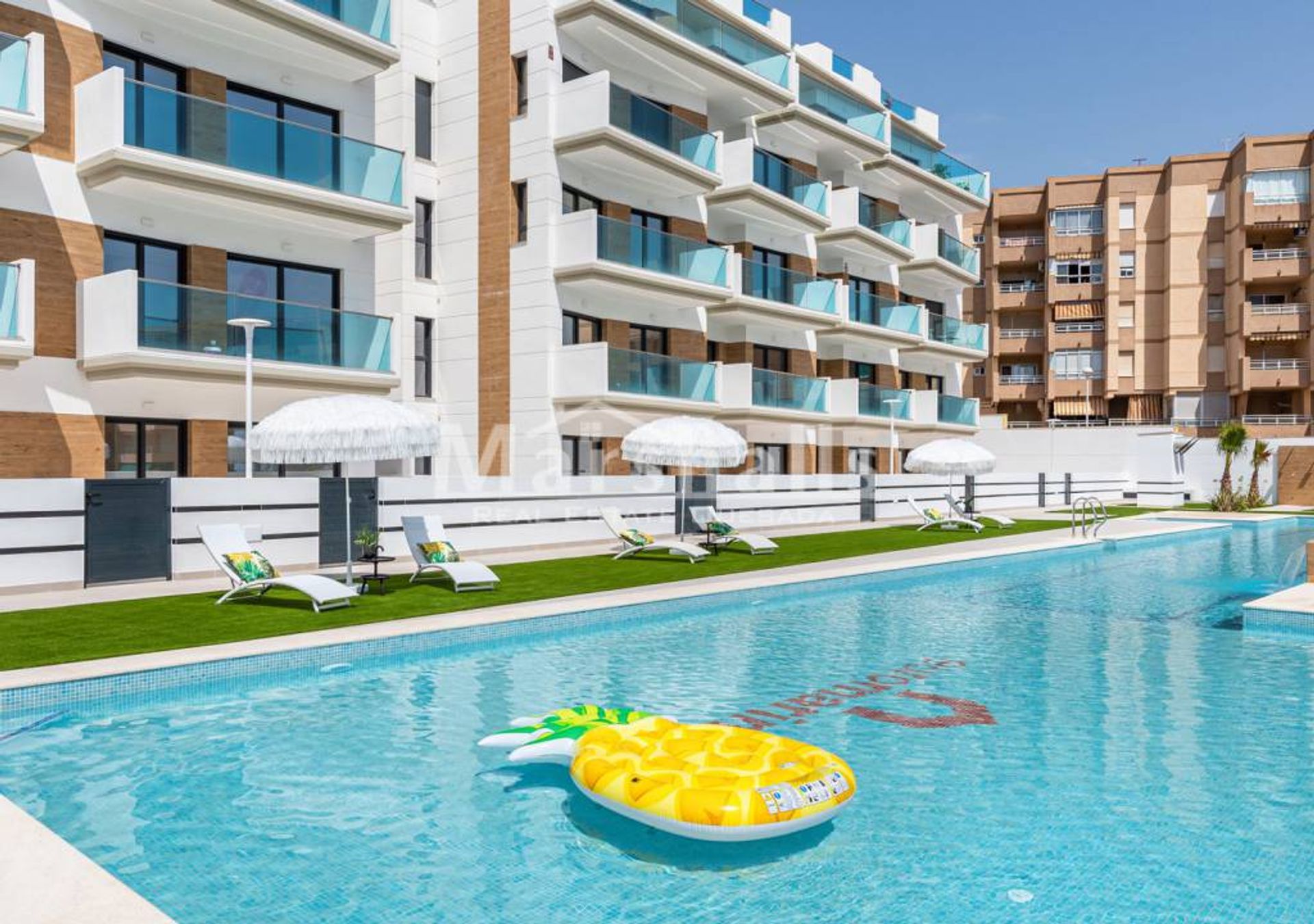 Condominio en Guardamar del Segura, Valencian Community 10128012