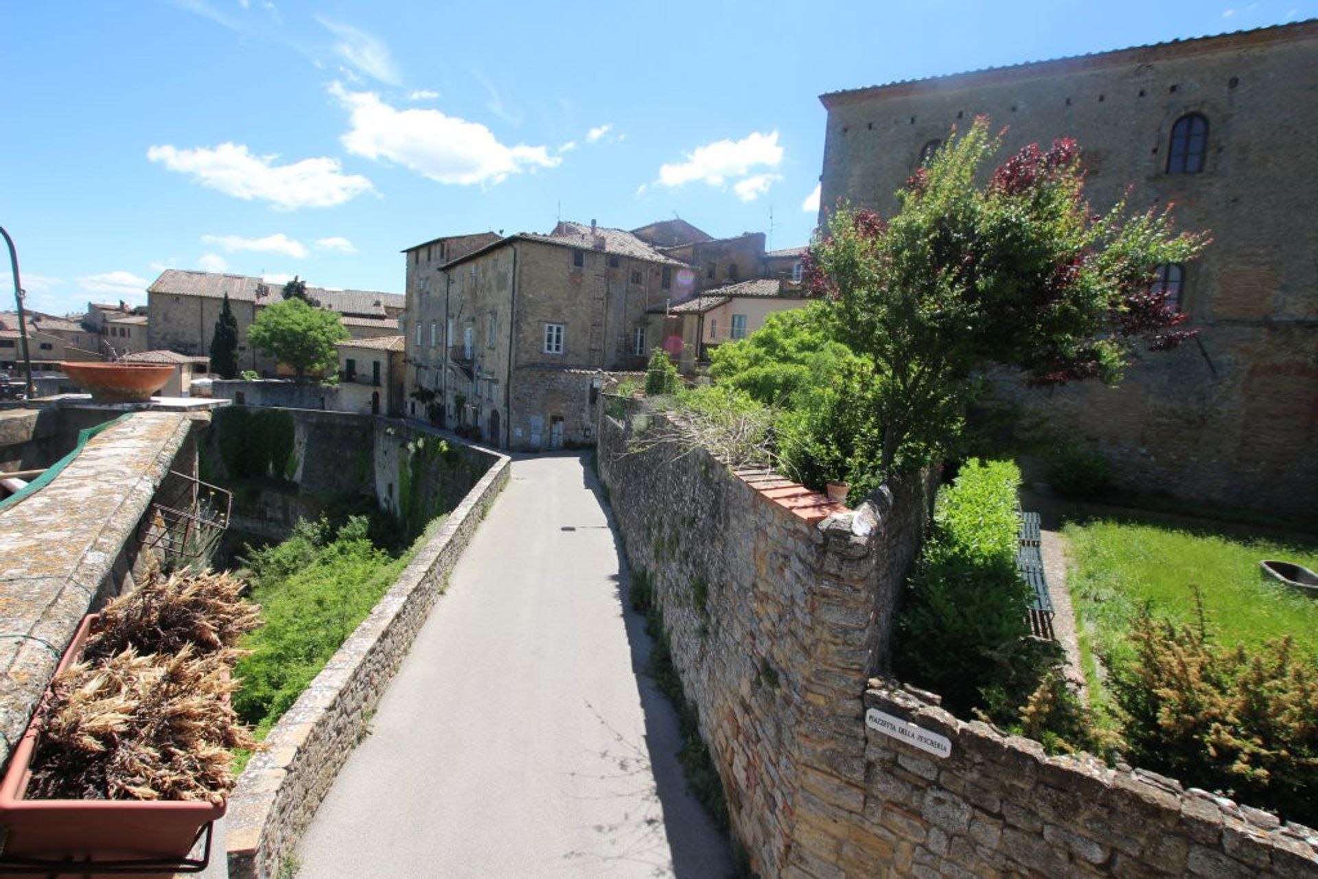 Кондоминиум в Volterra, Tuscany 10128289