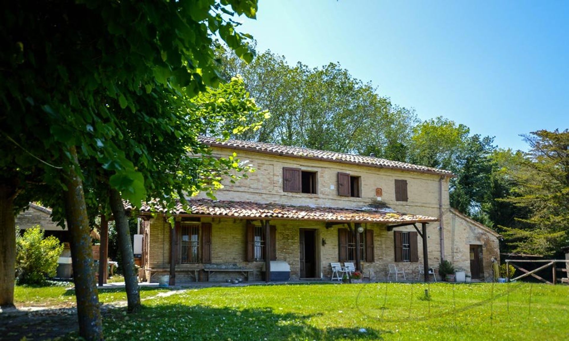 Hus i Arcevia, Marche 10128924