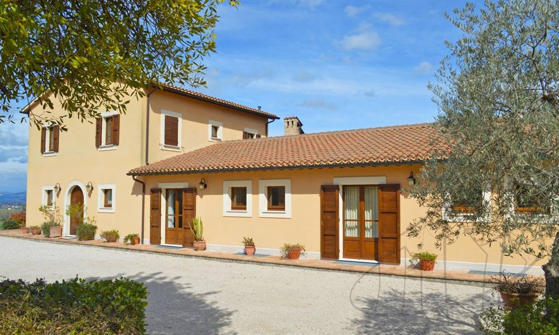 rumah dalam Montefalco, Umbria 10128925