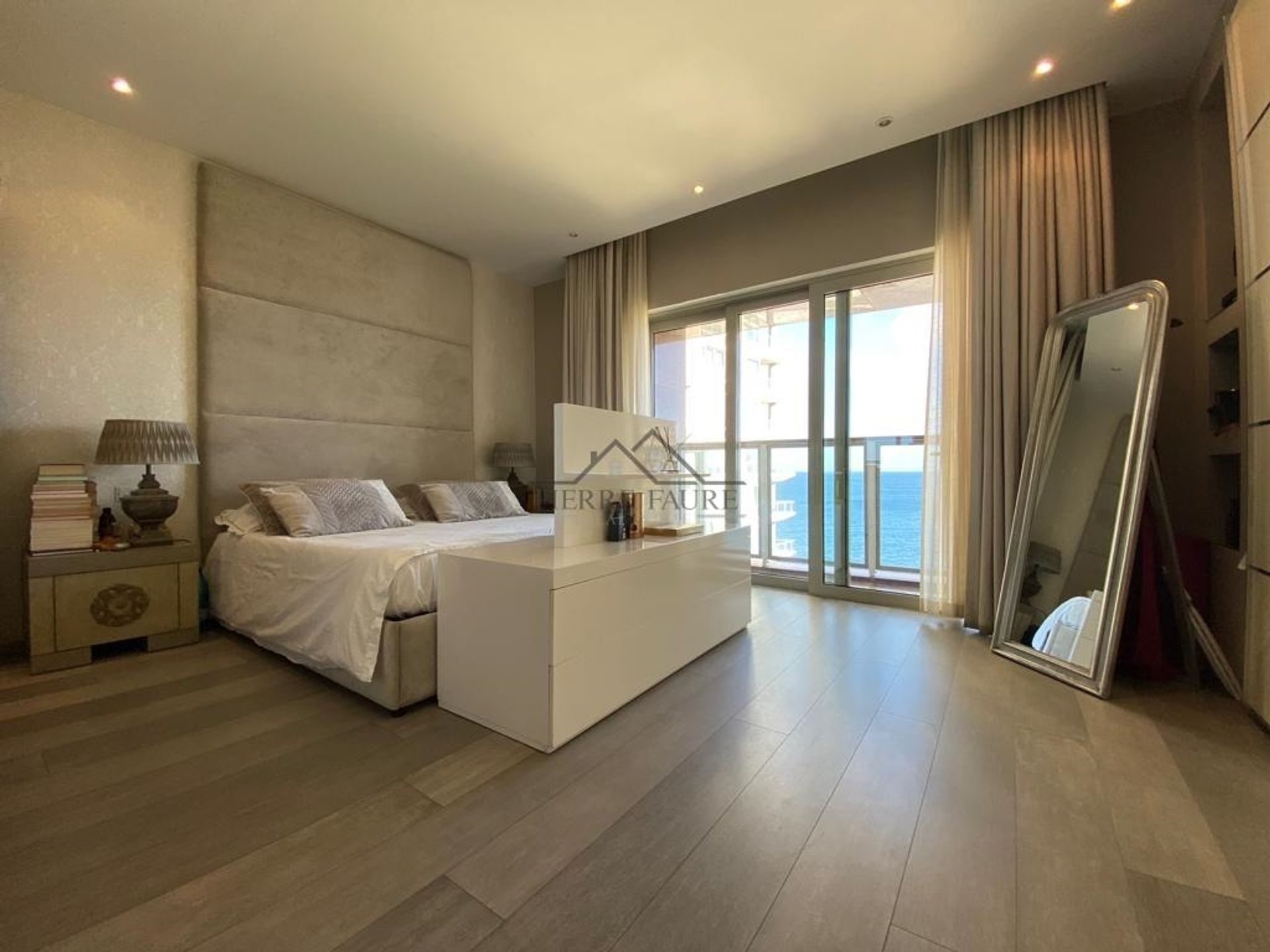 Condominium in Sliema,  10128951