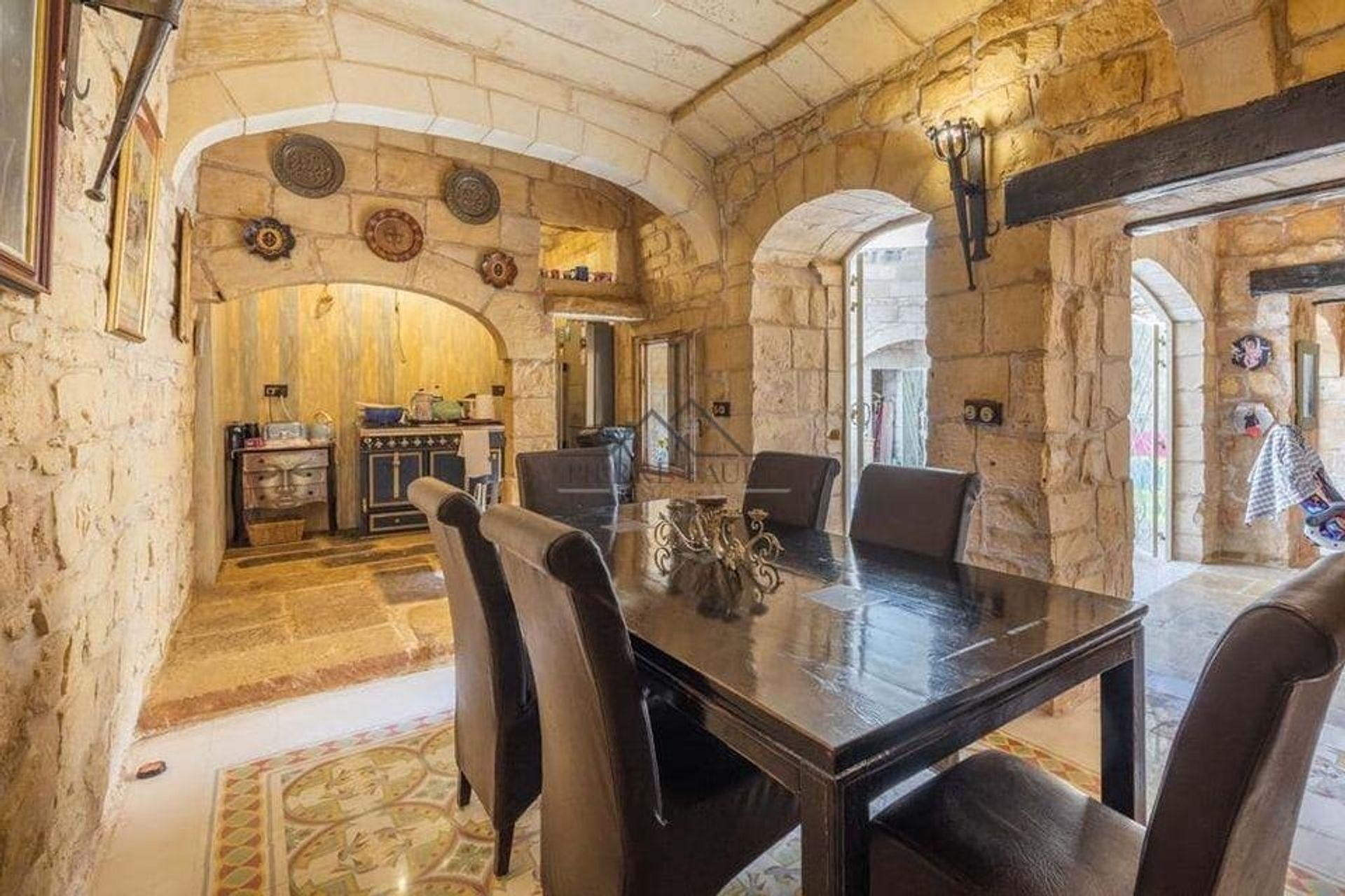 casa no Maghtab, Naxxar 10128971