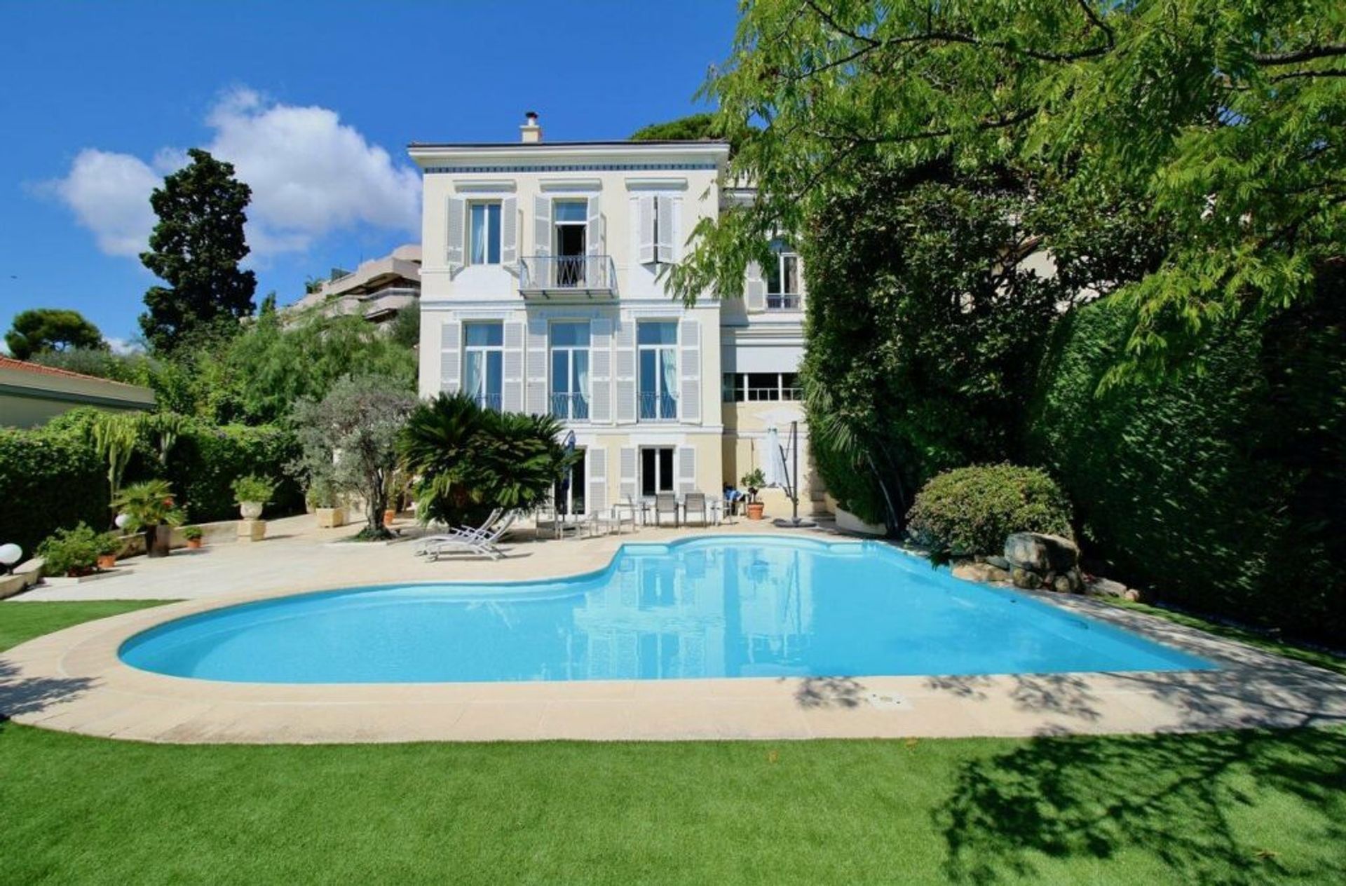 casa en Nice, Provence-Alpes-Côte d'Azur 10129452