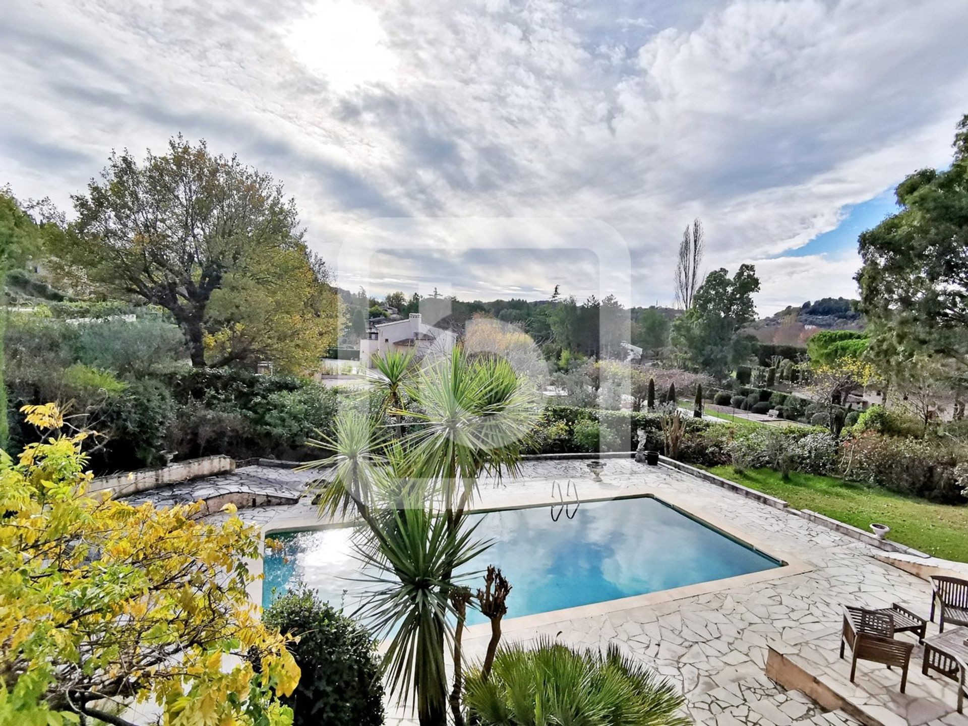 casa no Châteauneuf, Provence-Alpes-Côte d'Azur 10129589