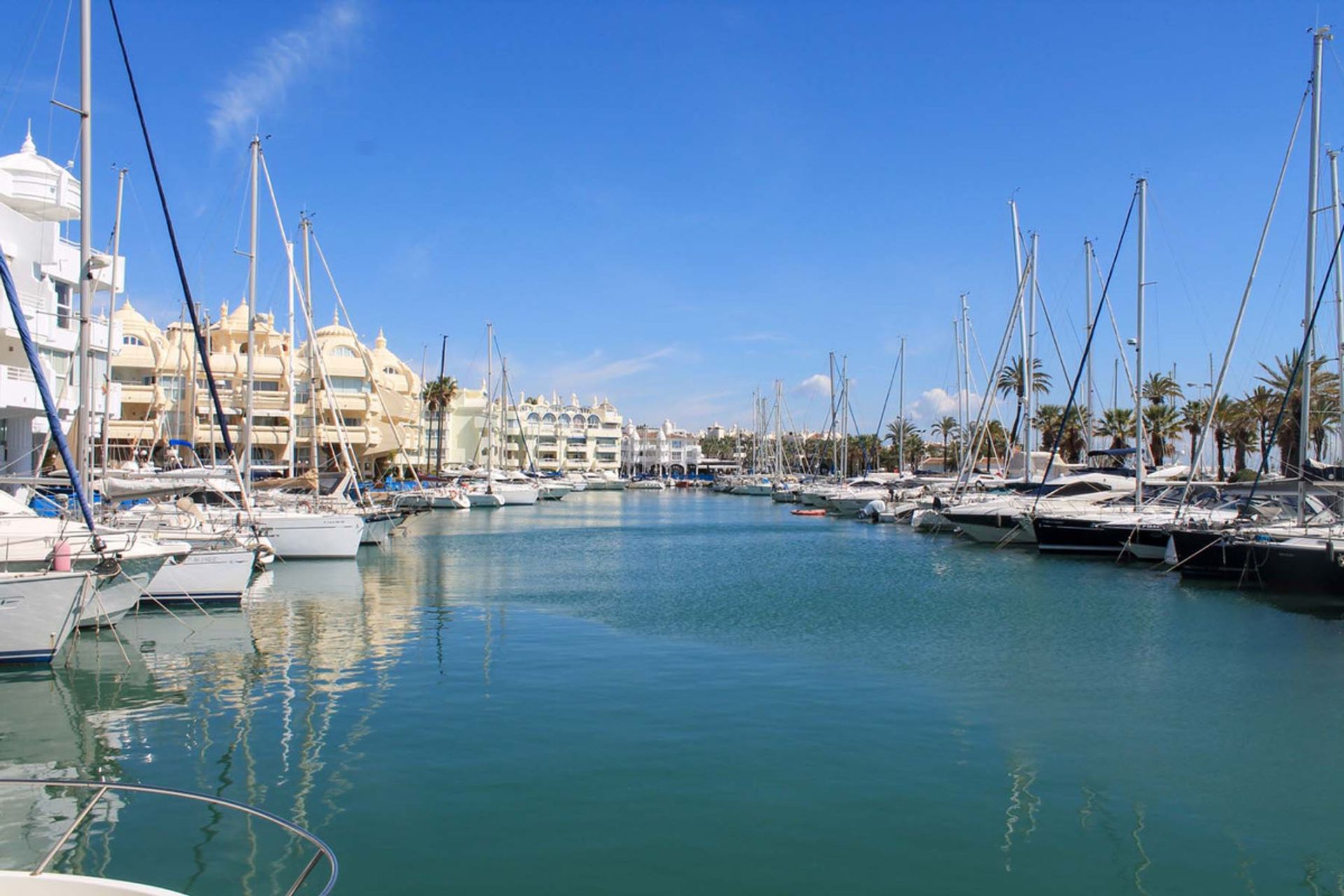 Condominium dans Benalmádena, Andalusia 10130038