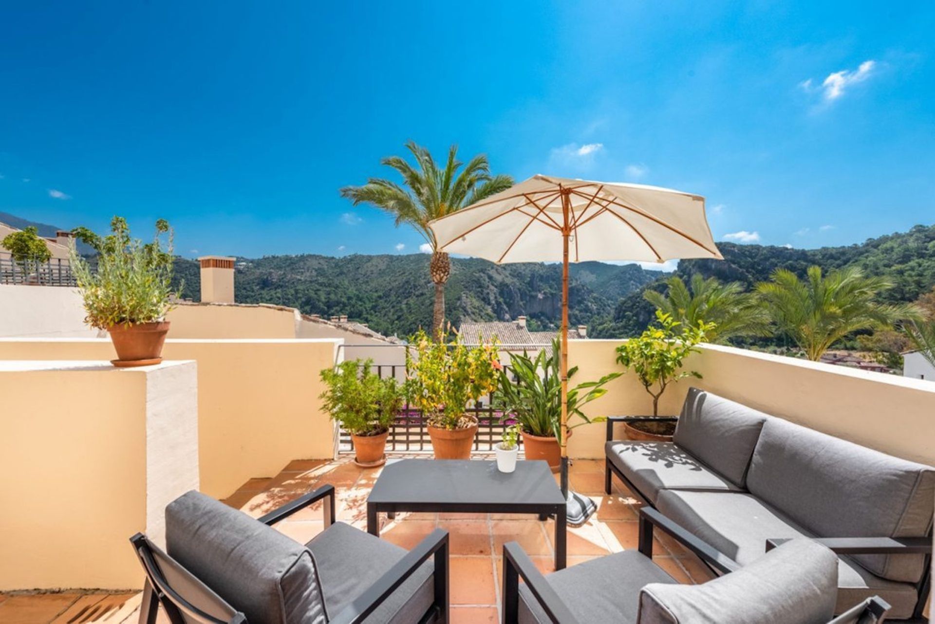 Haus im Benahavis, Andalusien 10130066