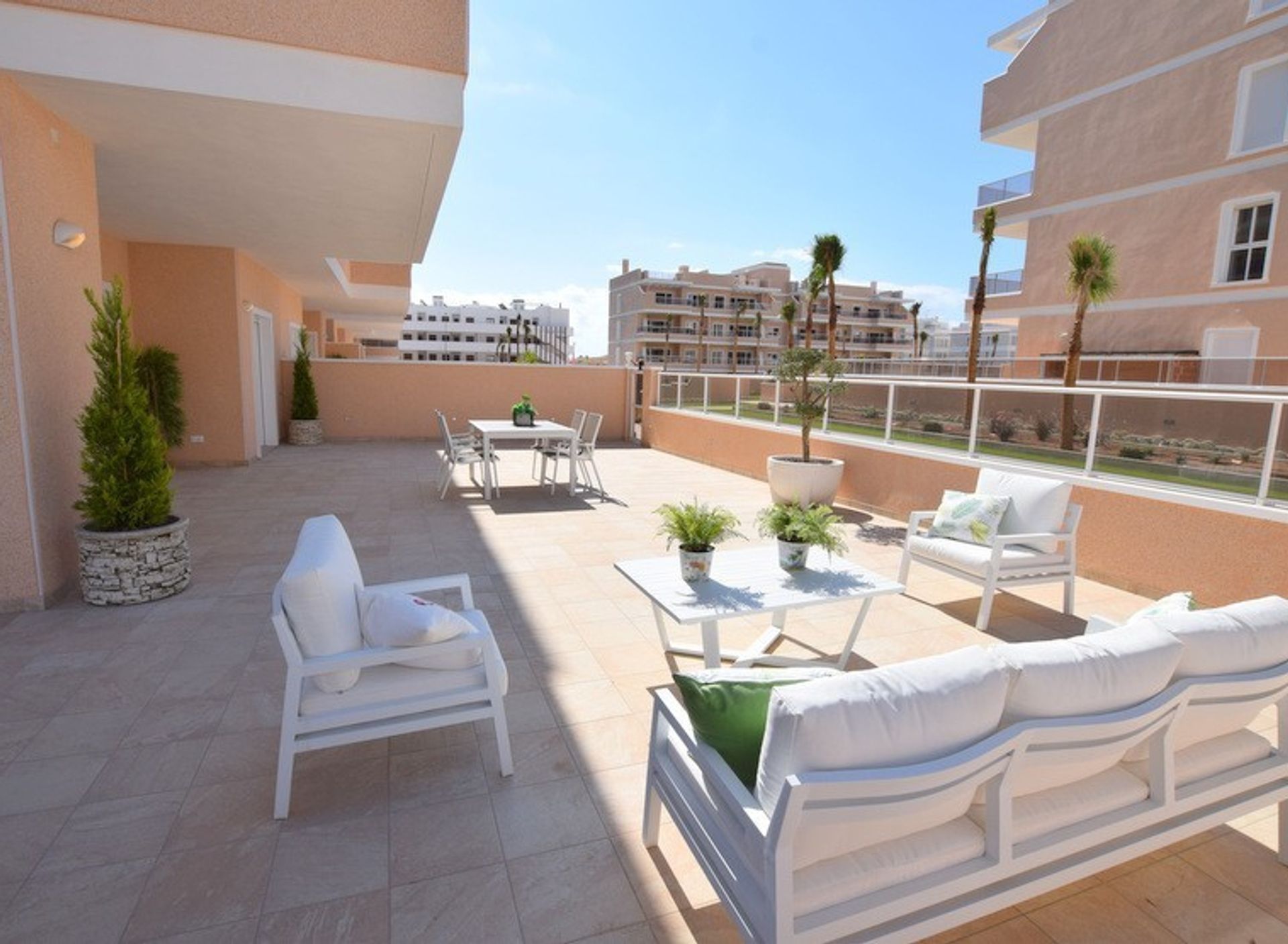 Condominium dans Torre de la Horadada, Valencian Community 10130772