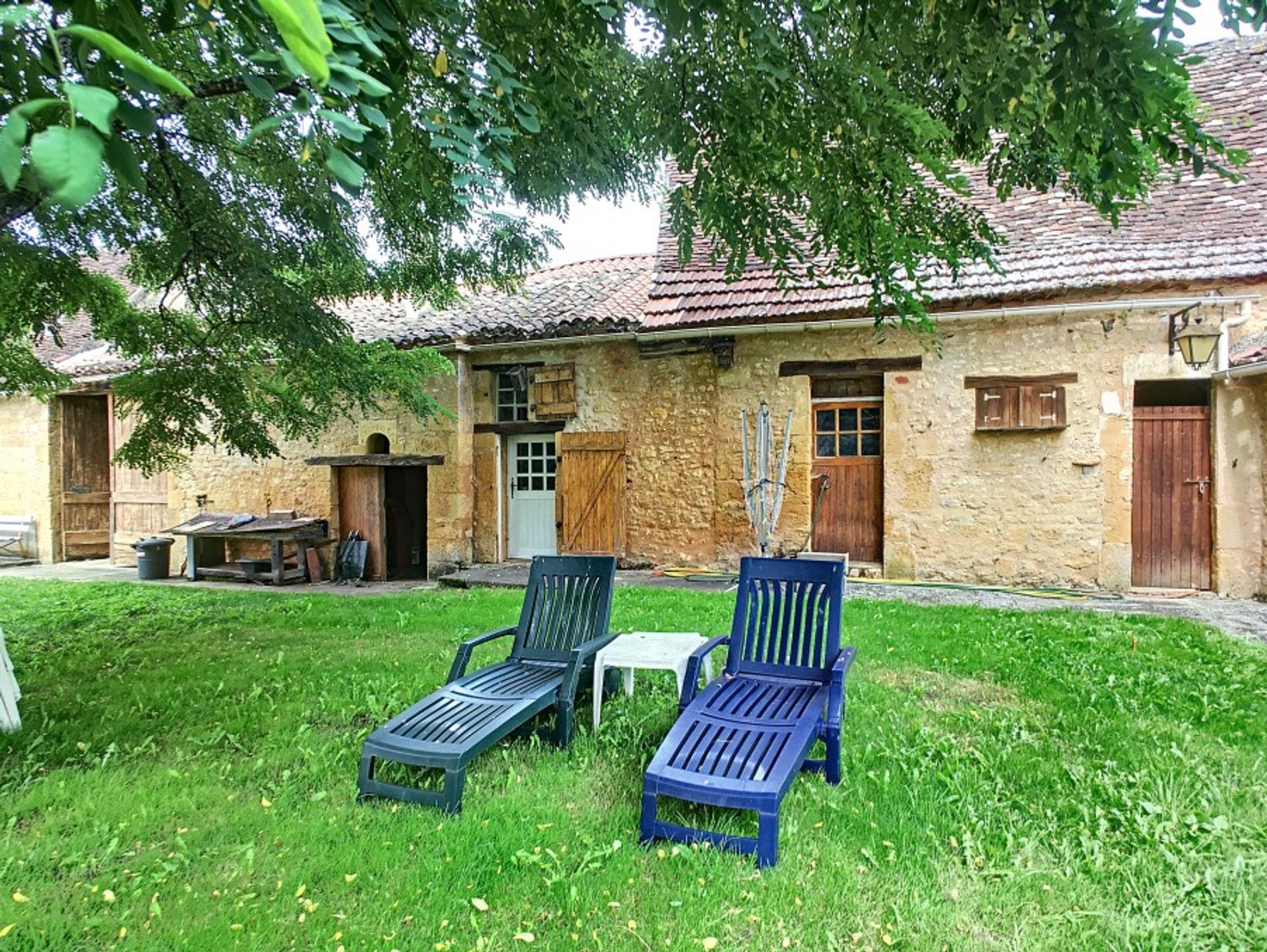 Hus i Mauzac-et-Grand-Castang, Nouvelle-Aquitaine 10131179