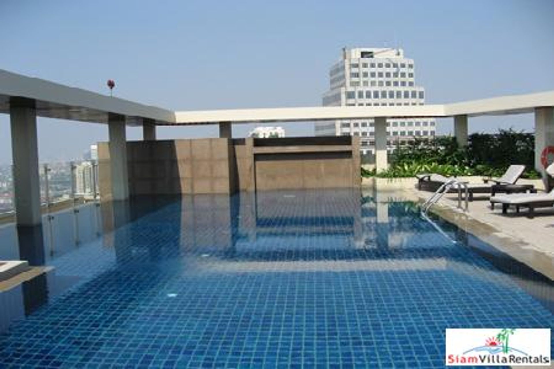 Condominio en Khlong Toei, Krung Thep Maha Nakhon 10131213