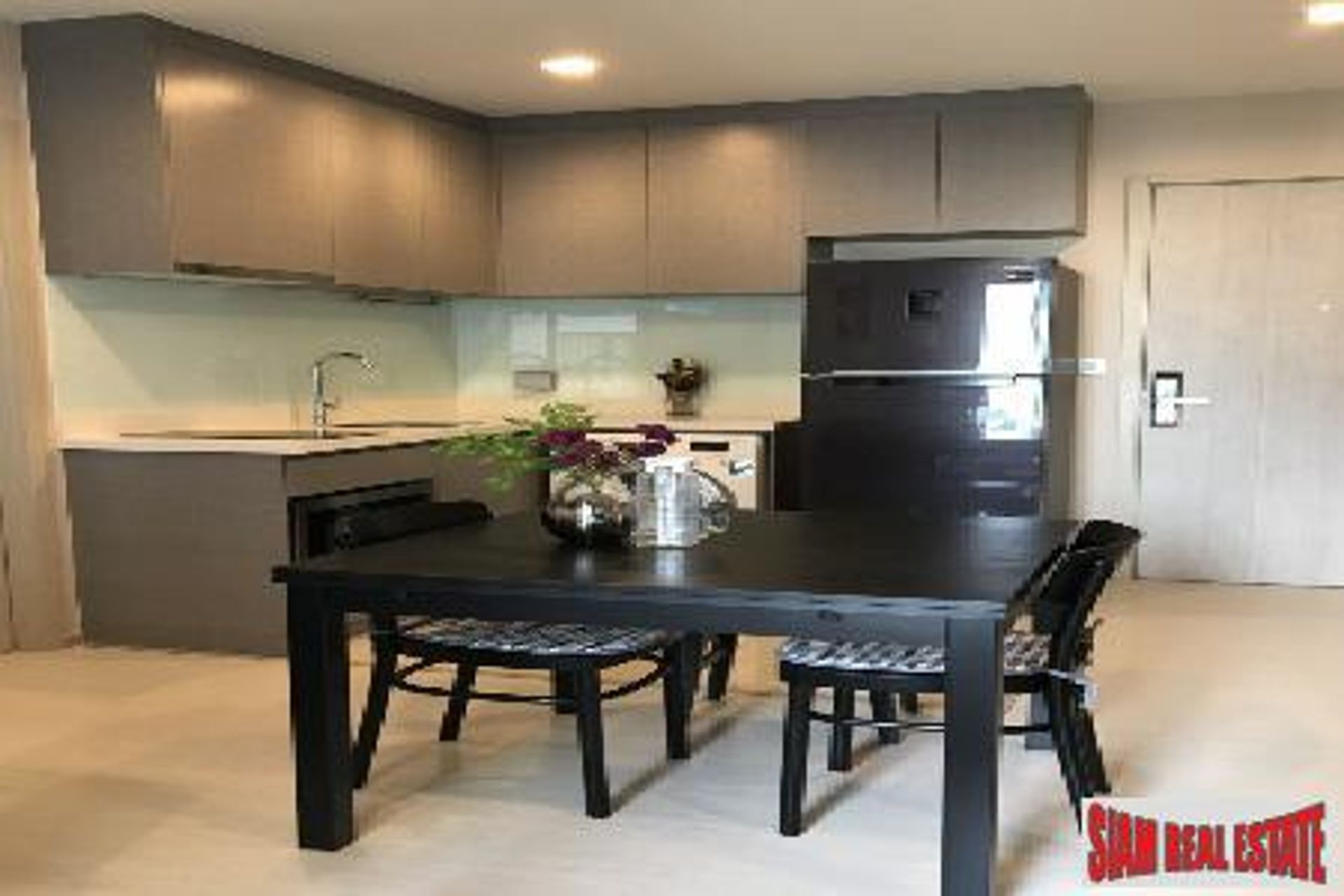 Condominium in Watthana, Krung Thep Maha Nakhon 10131219