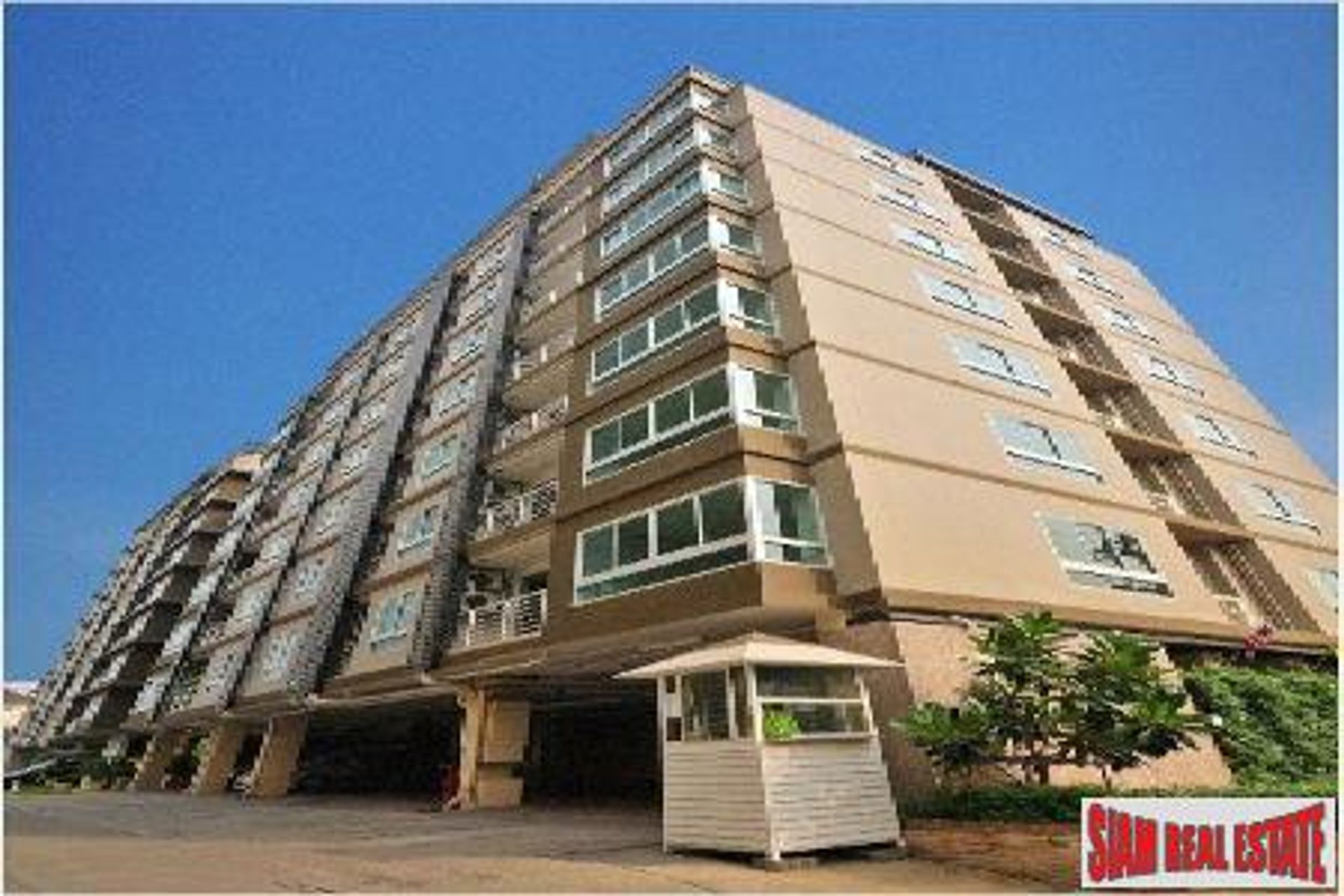 Condominio en Ban Khlong Samrong, Samut Prakan 10131268