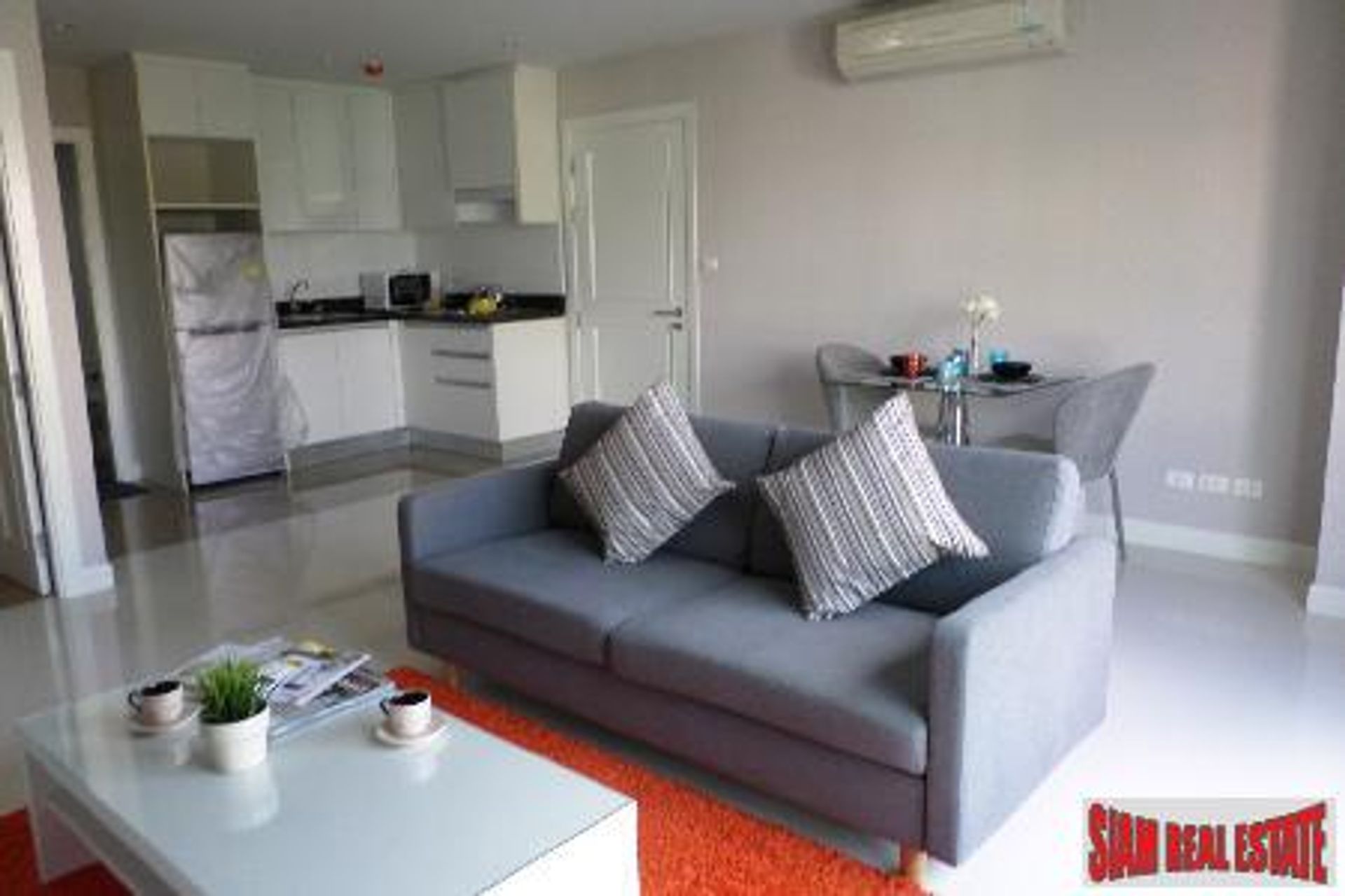 Condominio en Ban Khlong Samrong, Samut Prakan 10131268