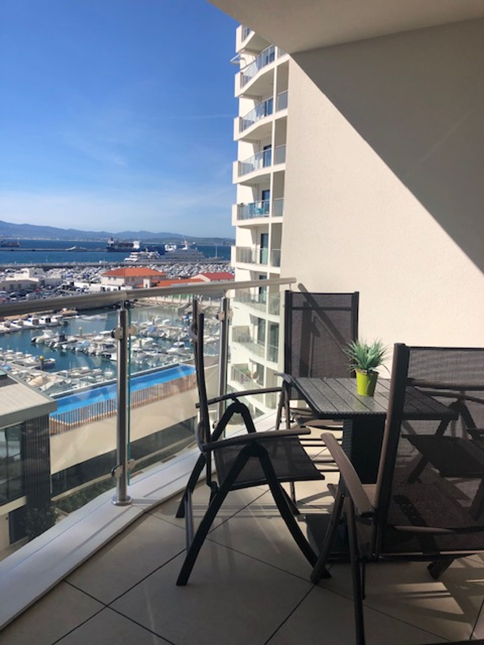 Condominium in Gibraltar,  10131399