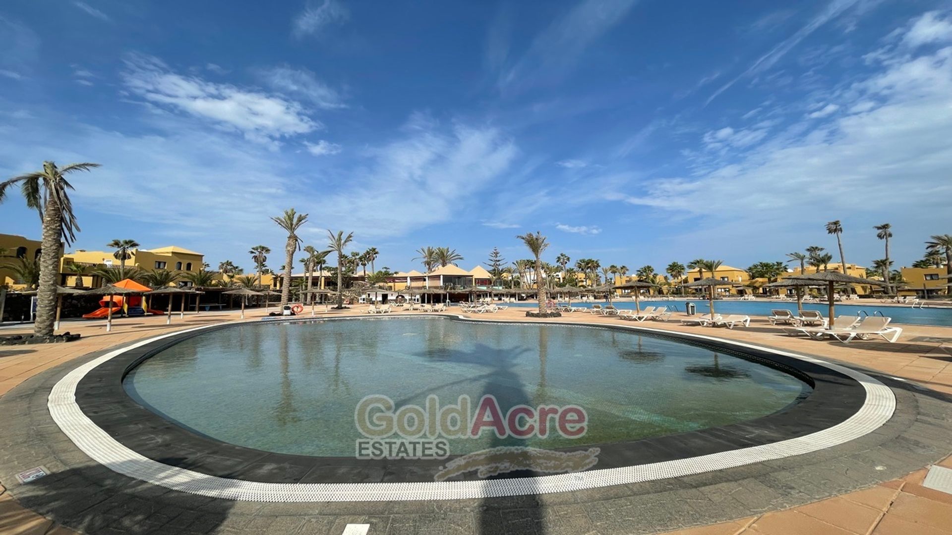 Condominium in Corralejo, Canarias 10131443