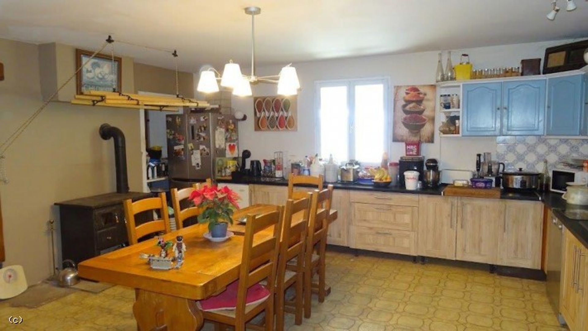 House in Chef-Boutonne, Nouvelle-Aquitaine 10131865