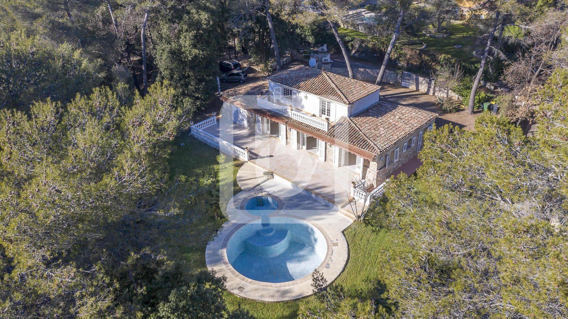 Haus im Roquefort-les-Pins, Provence-Alpes-Côte d'Azur 10131956