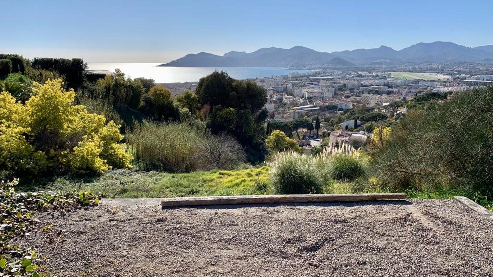 Condomínio no La Bocca, Provence-Alpes-Cote d'Azur 10132150