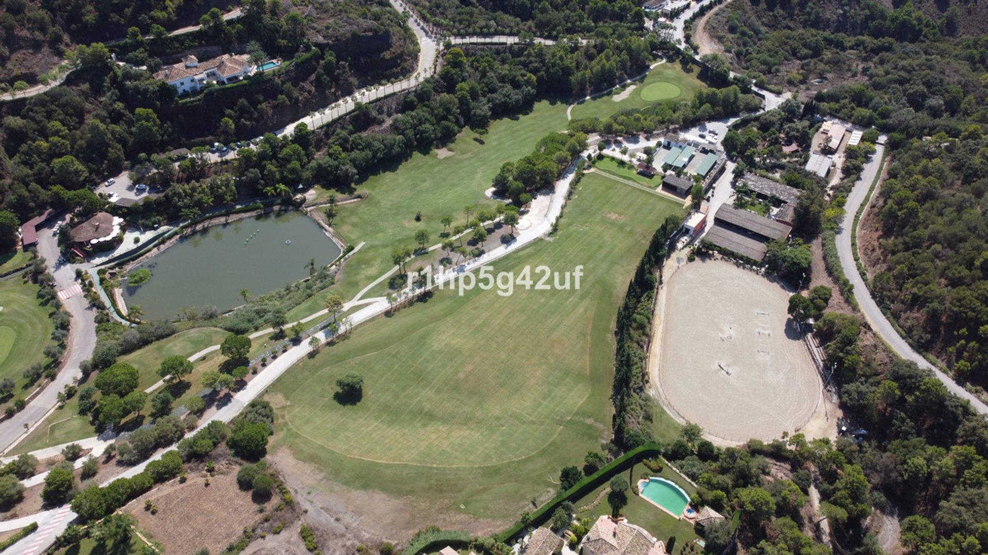 Land in Benahavis, Andalusië 10132598