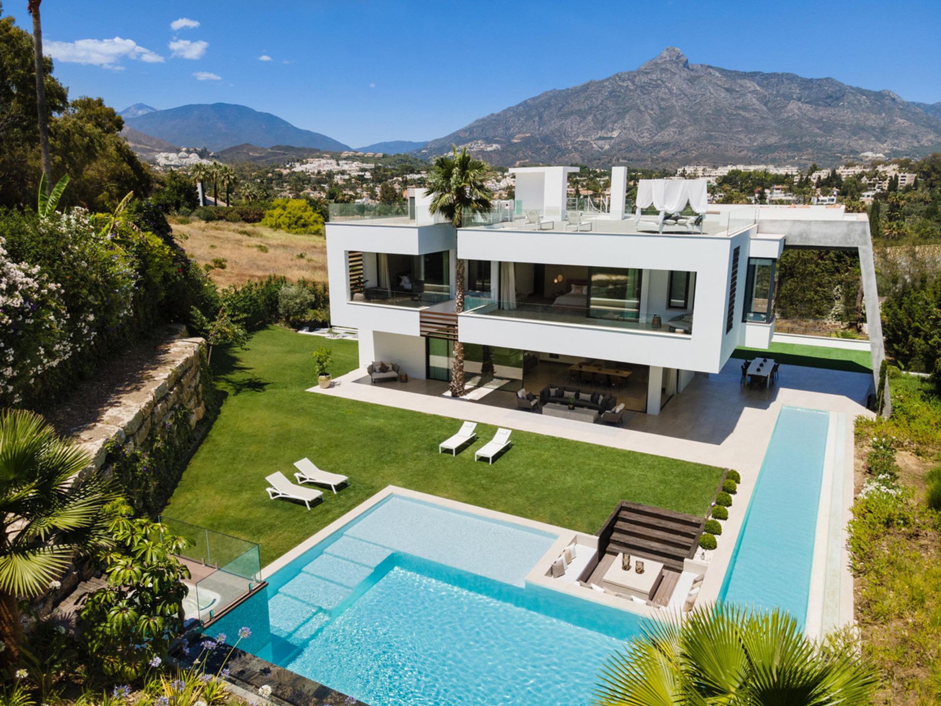 rumah dalam Marbella, Andalucía 10132646