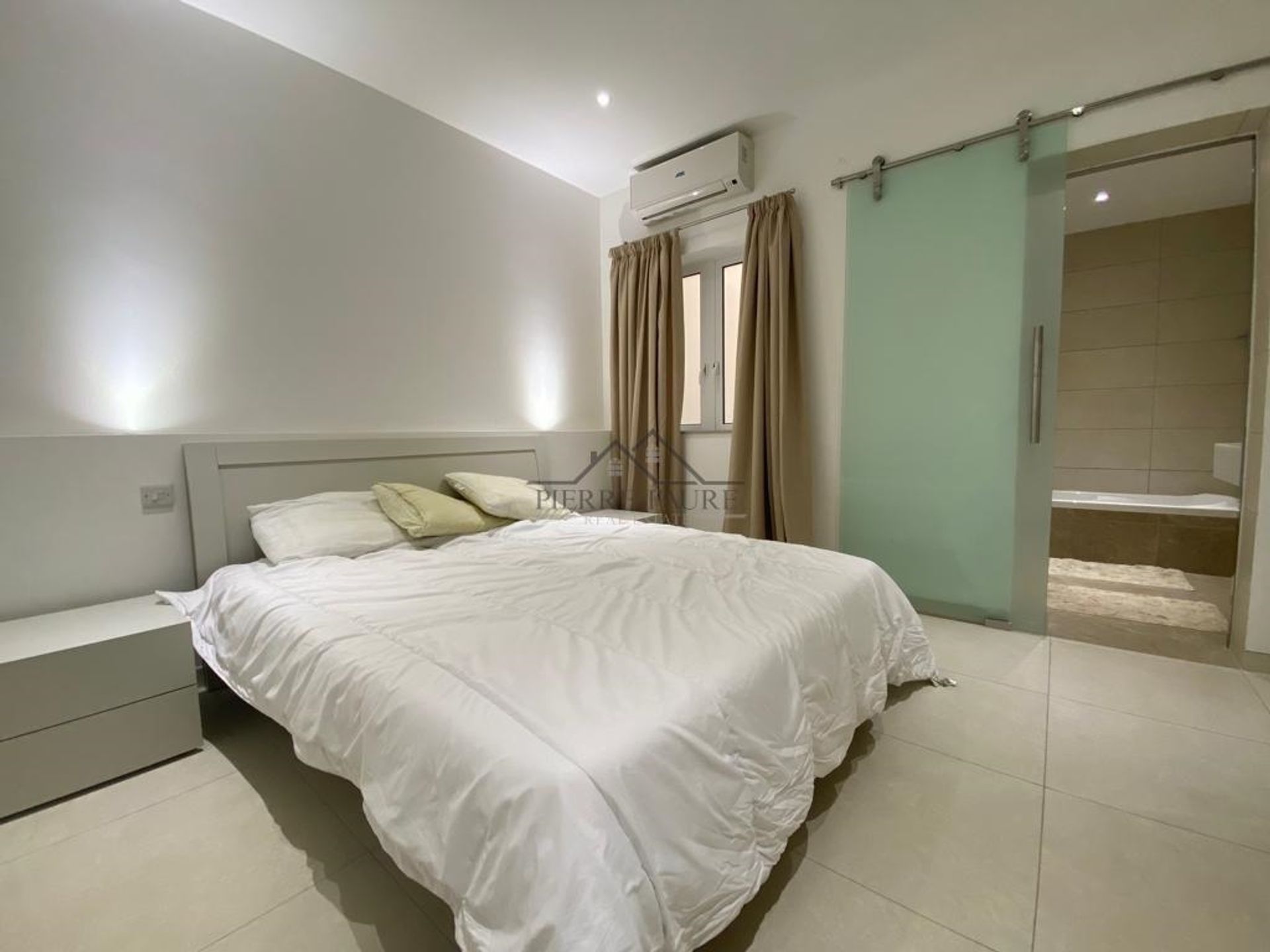 Condominium in Sliema,  10133288