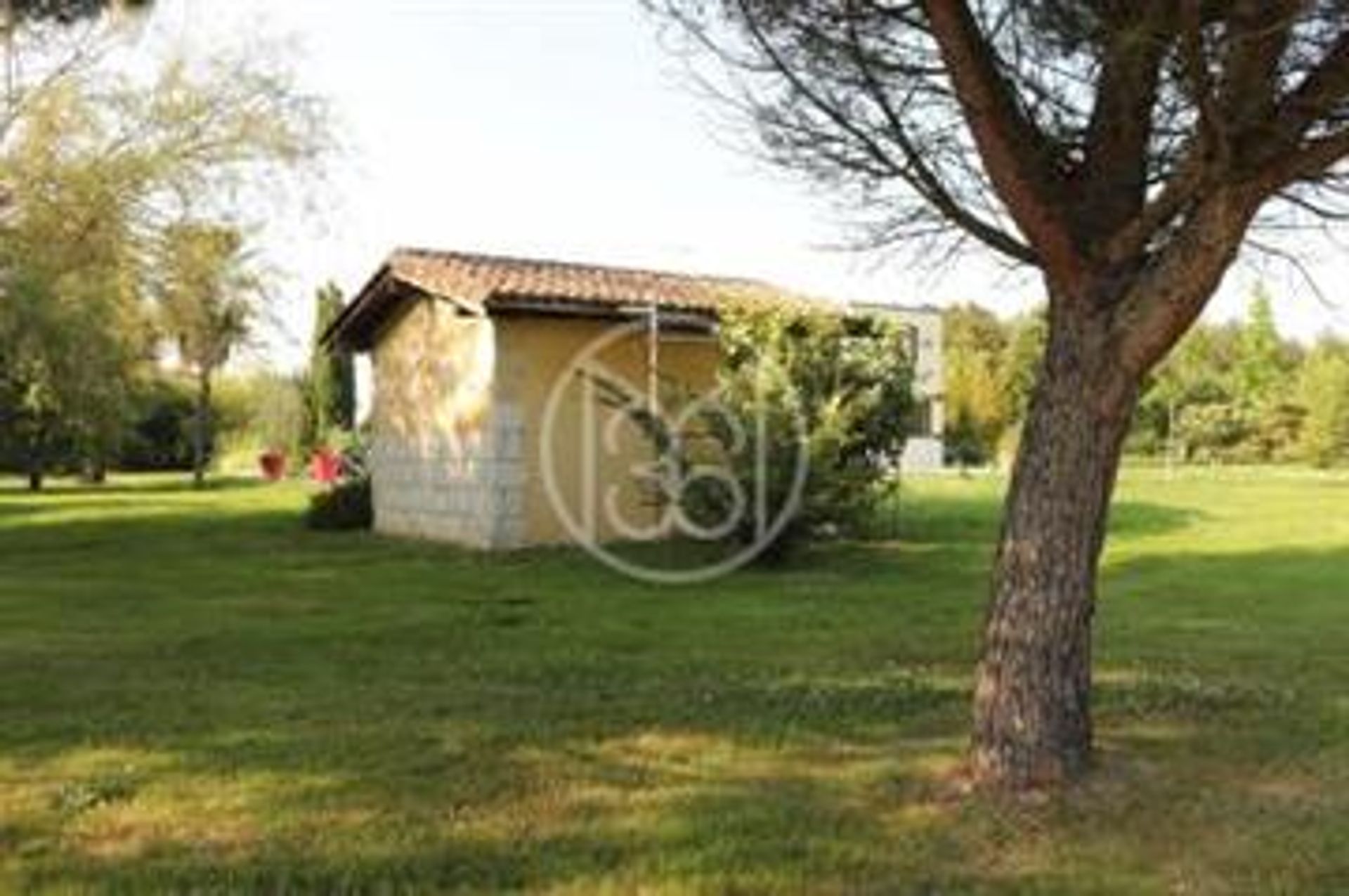 House in Montpon-Ménestérol, Nouvelle-Aquitaine 10133672