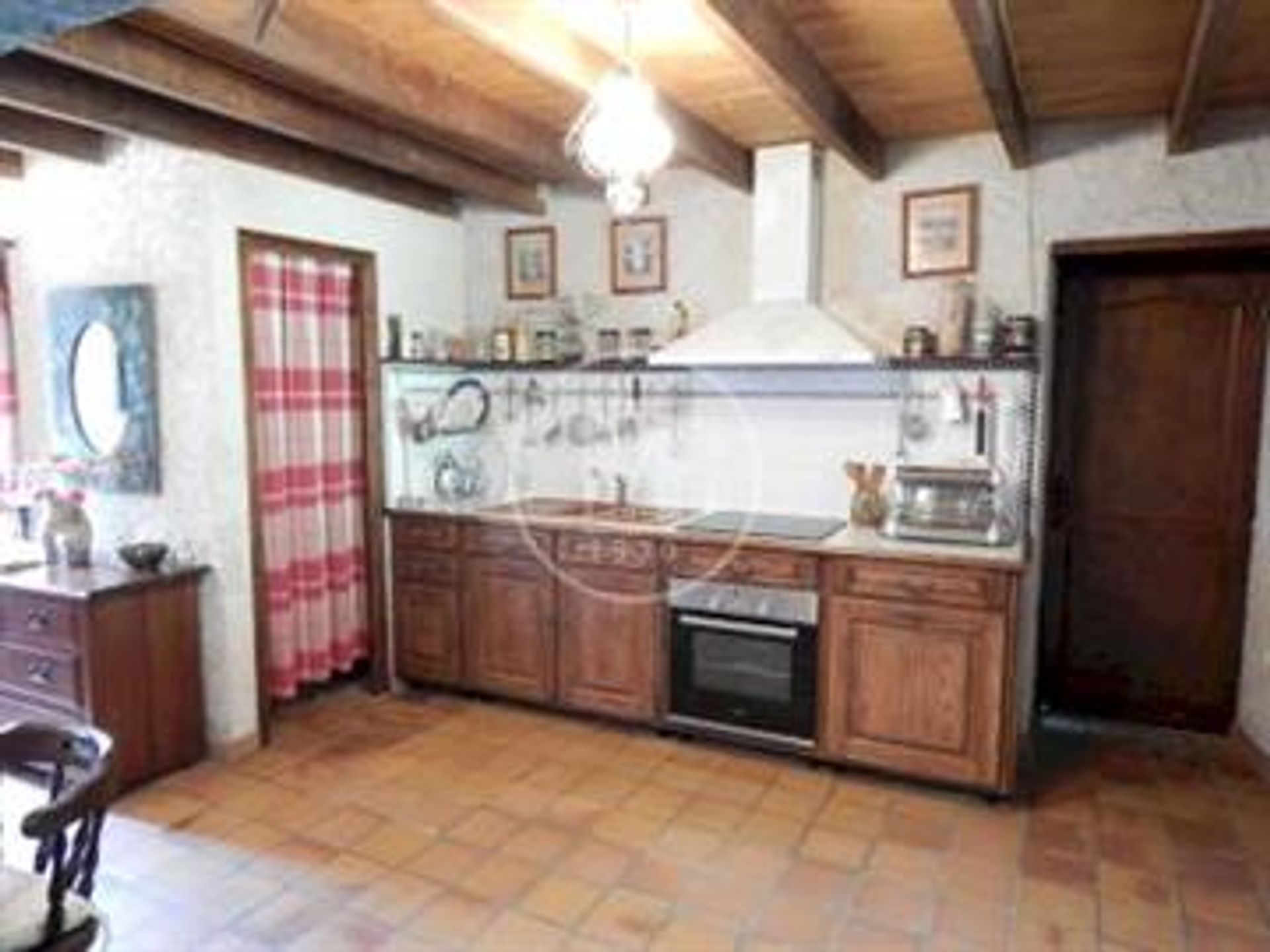 Huis in Saint-Martin-le-Mault, Nouvelle-Aquitaine 10133710