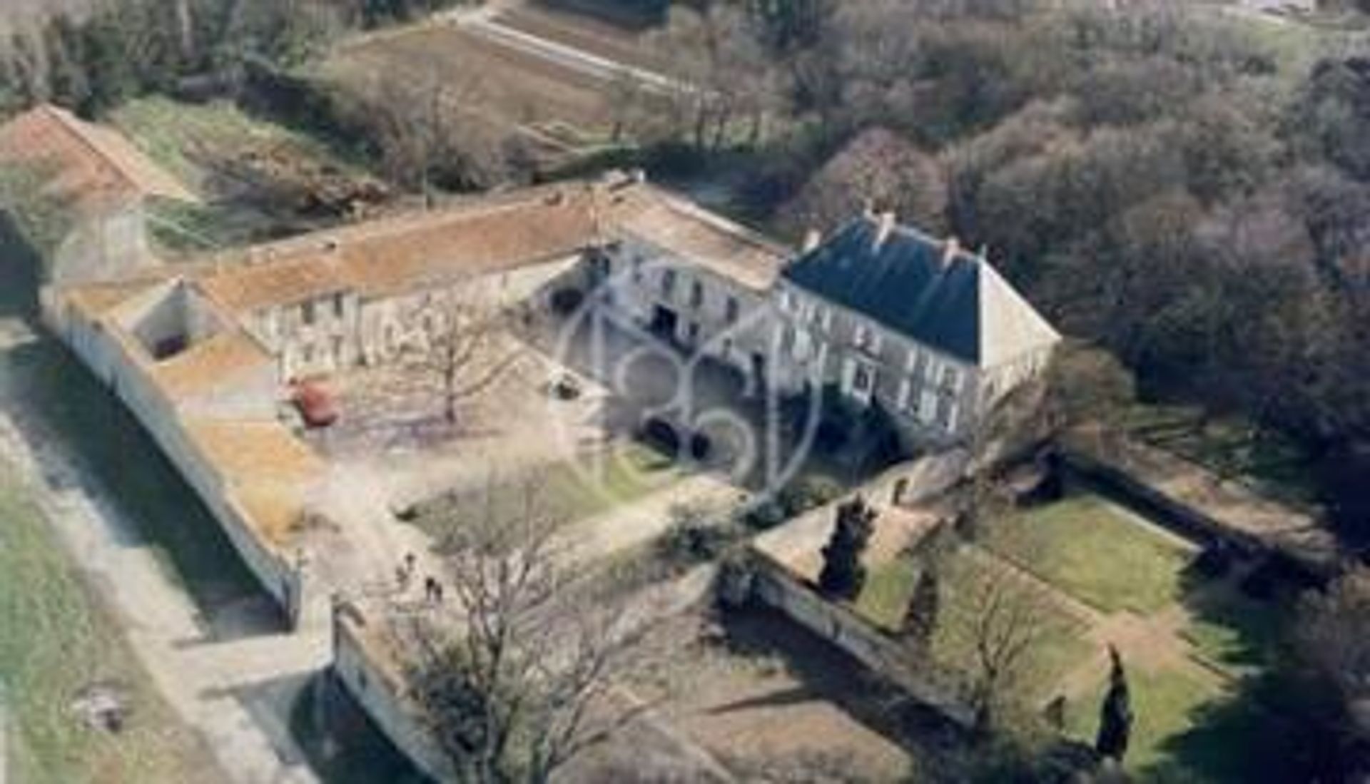 Hus i Les Guiardes, Nouvelle-Aquitaine 10133716