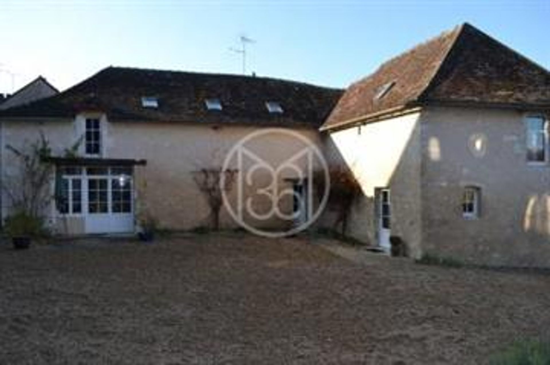 casa en La Roche-Posay, Nouvelle-Aquitaine 10133729