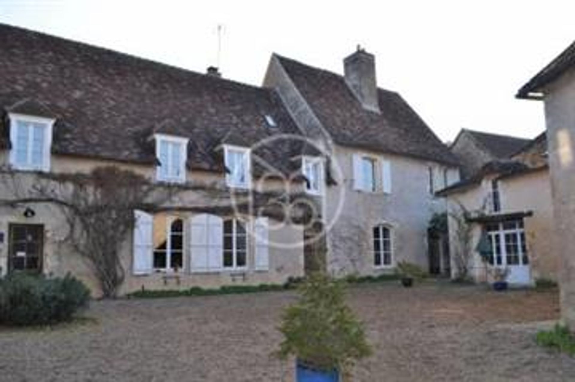 casa en La Roche-Posay, Nouvelle-Aquitaine 10133729