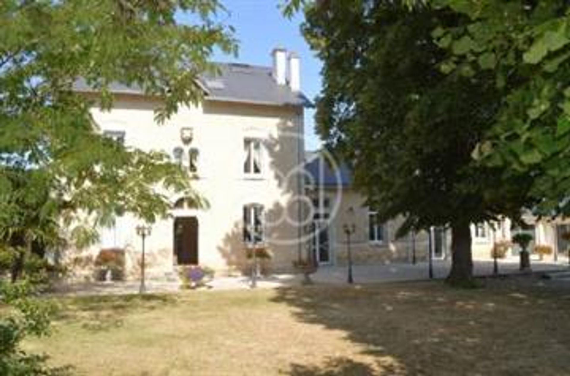 Hus i Valence-en-Poitou, Nouvelle-Aquitaine 10133739