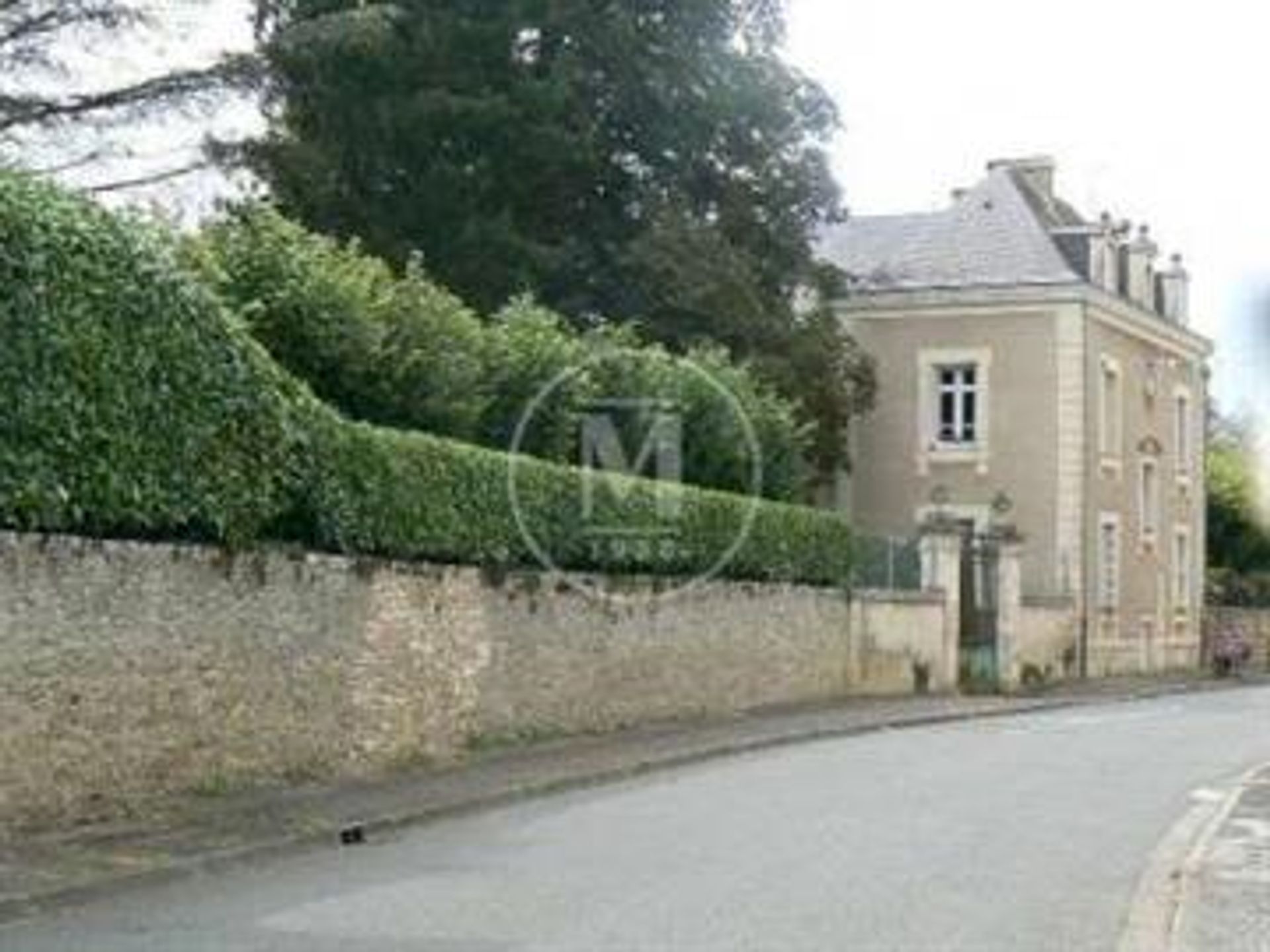 casa en Usson-du-Poitou, Nouvelle-Aquitaine 10133745