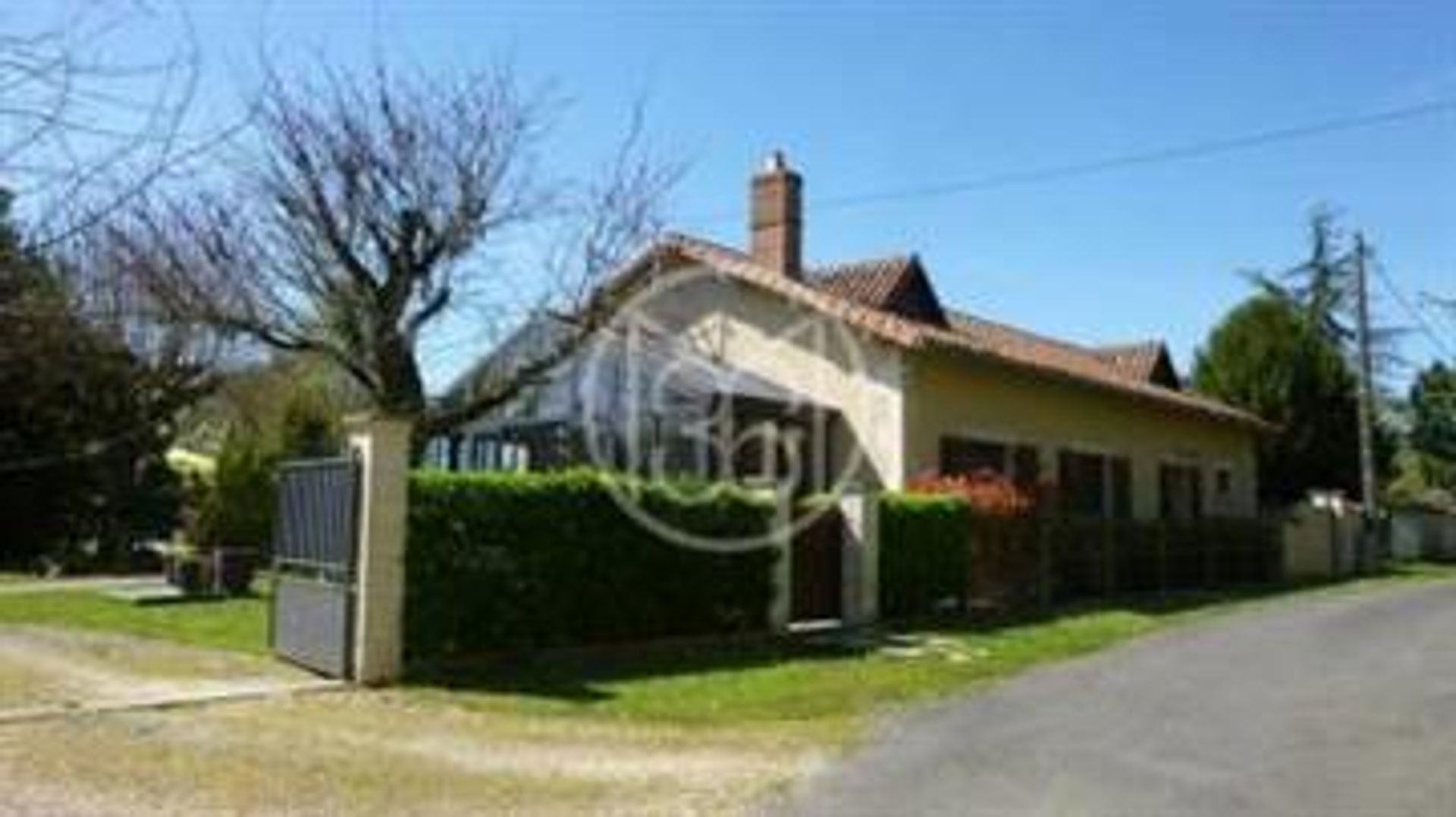 жилой дом в Saint-Martin-l'Ars, Nouvelle-Aquitaine 10133748