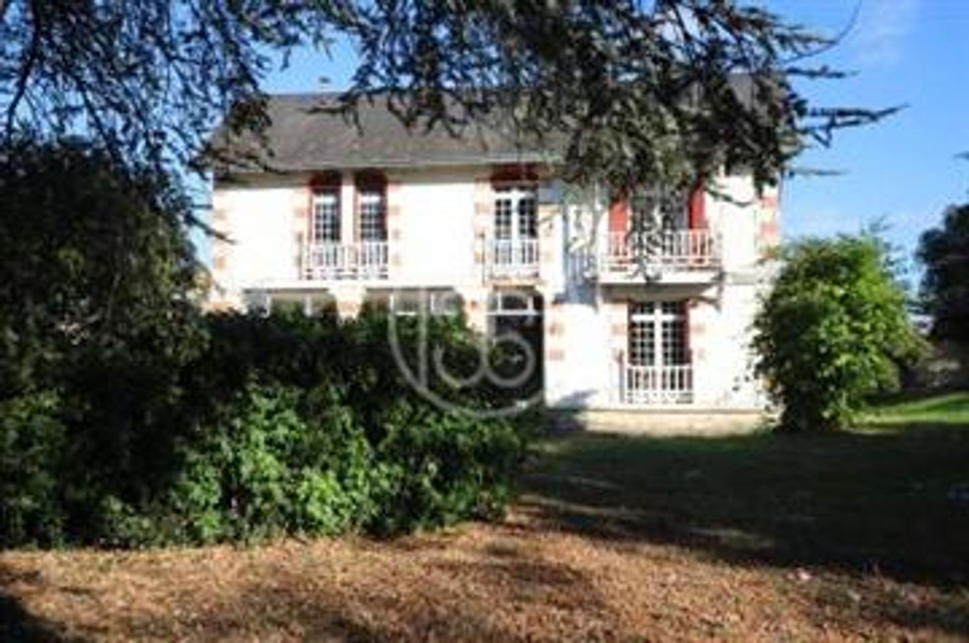 Hus i Montmorillon, Nouvelle-Aquitaine 10133755