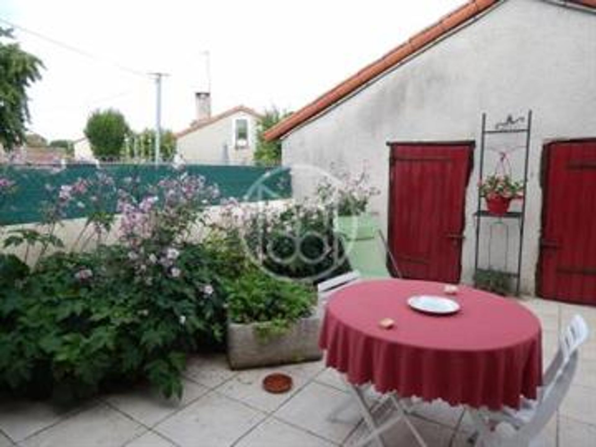 Hus i Lussac-les-Chateaux, Nouvelle-Aquitaine 10133761