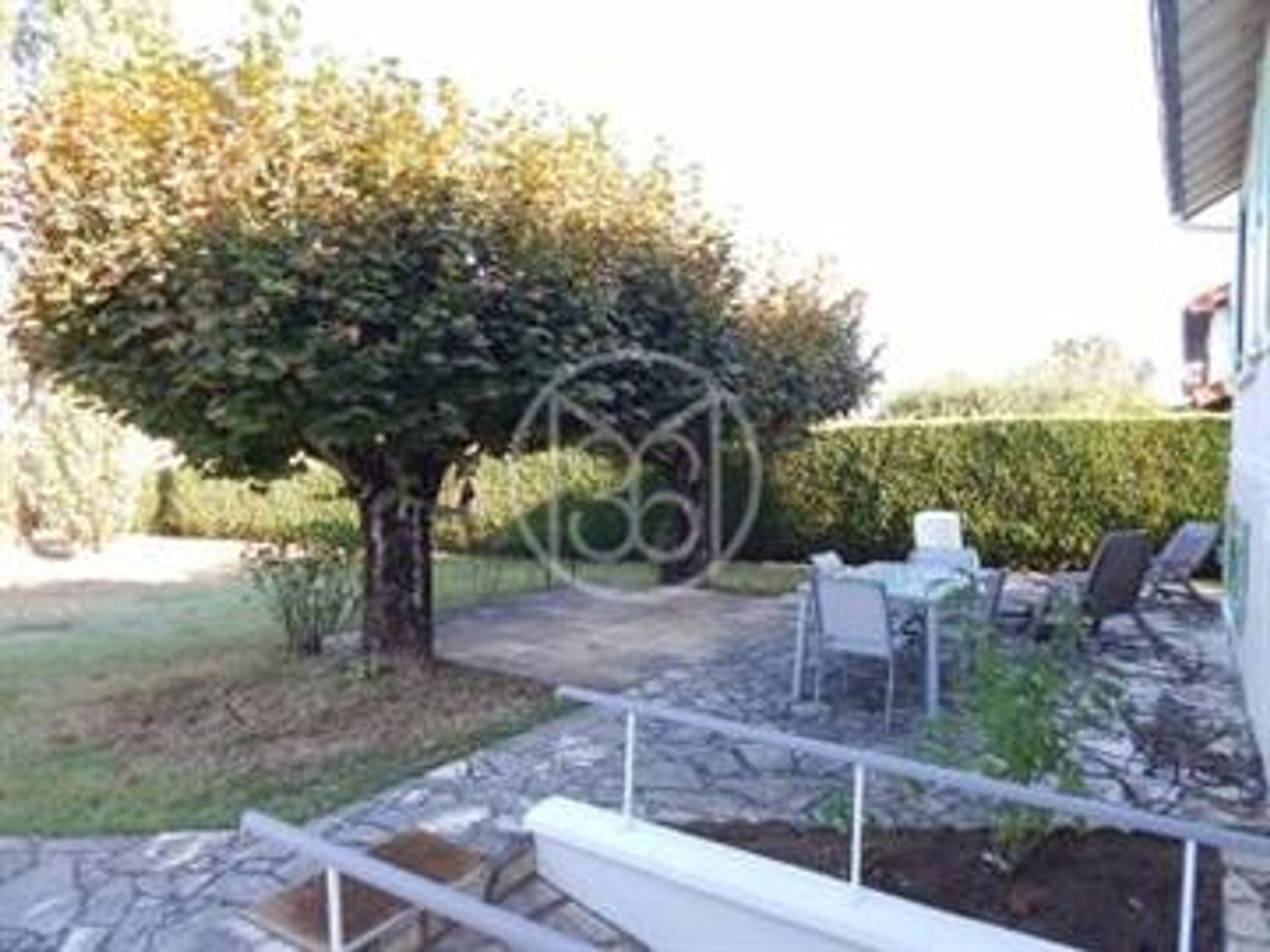 Hus i L'Isle-Jourdain, Nouvelle-Aquitaine 10133769