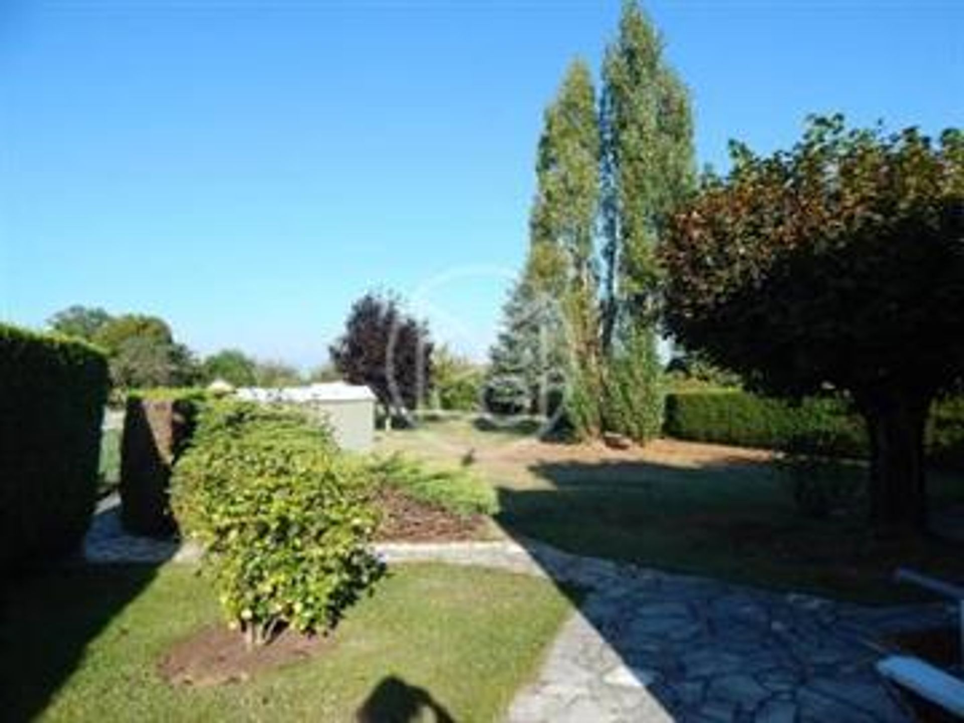 Будинок в L'Isle-Jourdain, Nouvelle-Aquitaine 10133769