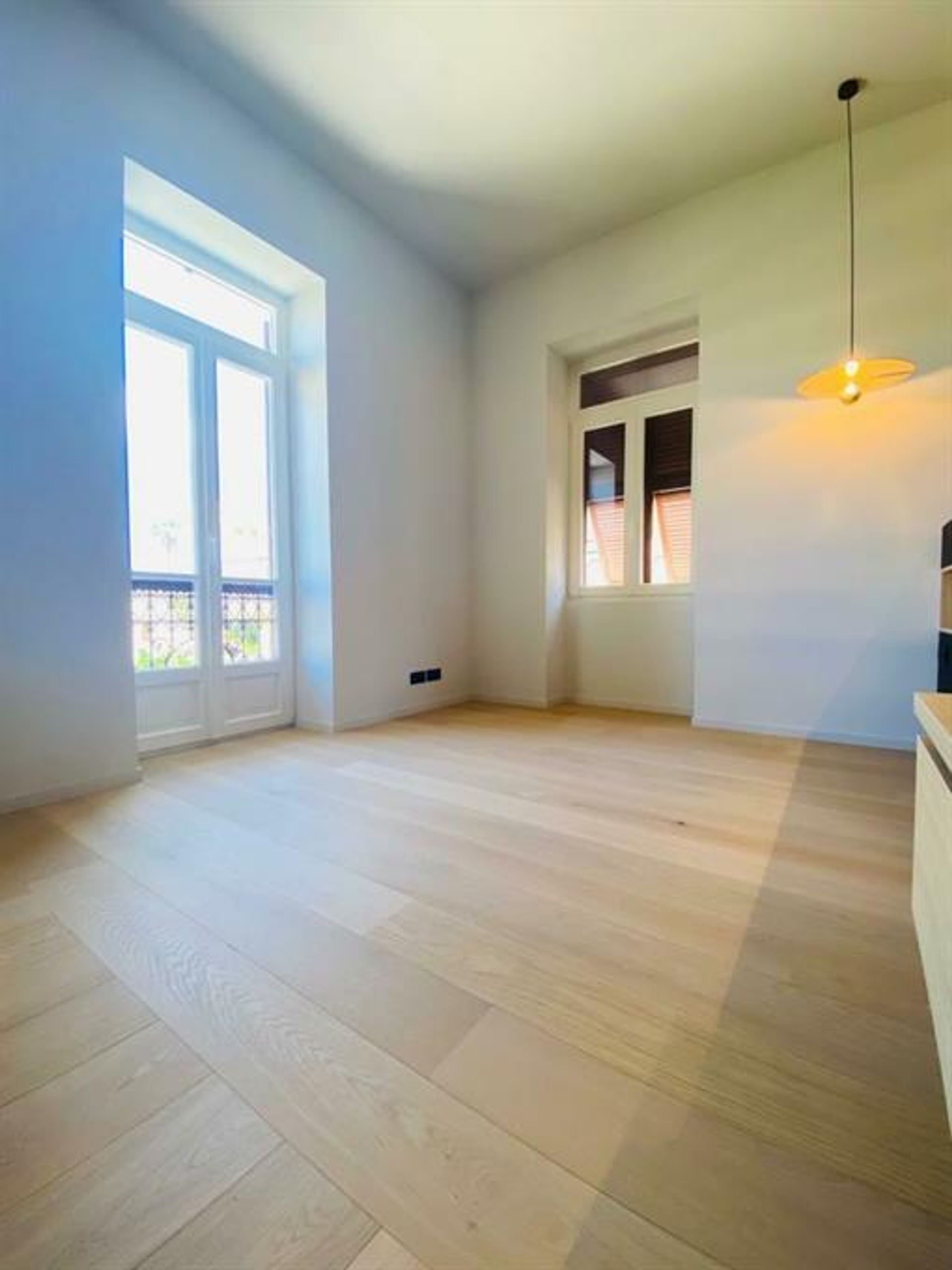 Condominium in Roquebrune-Cap-Martin, Provence-Alpes-Côte d'Azur 10133793