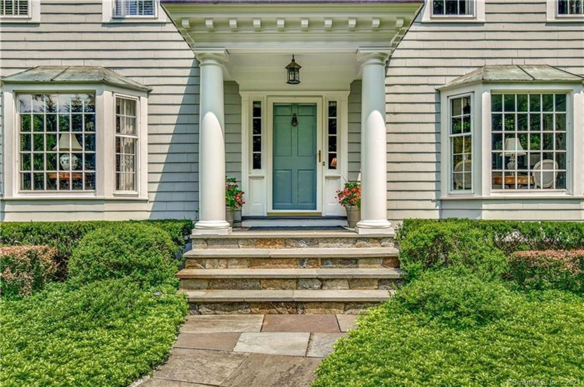 House in New Canaan, Connecticut 10134294