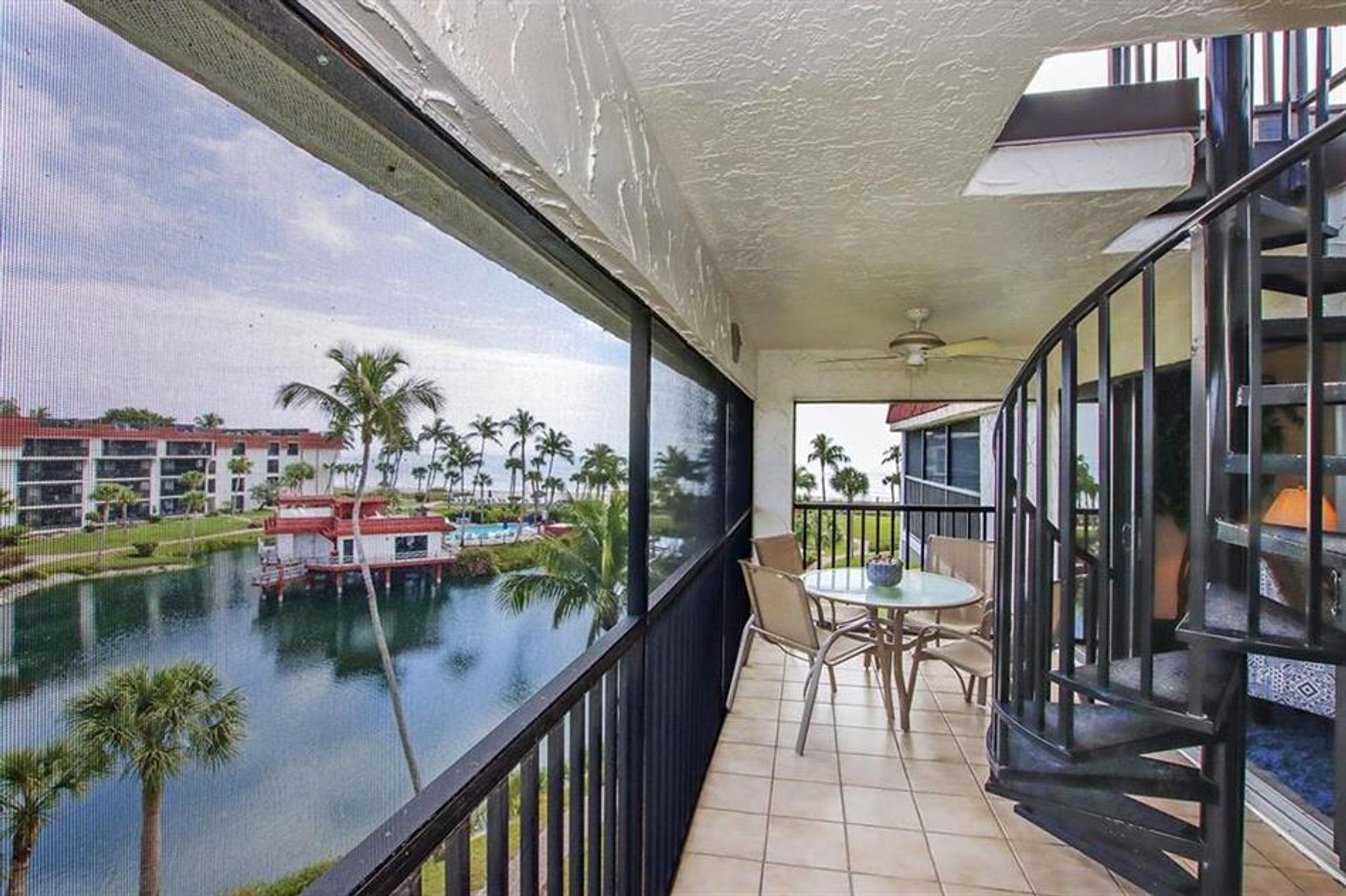 Condominium in Sanibel, Florida 10134883